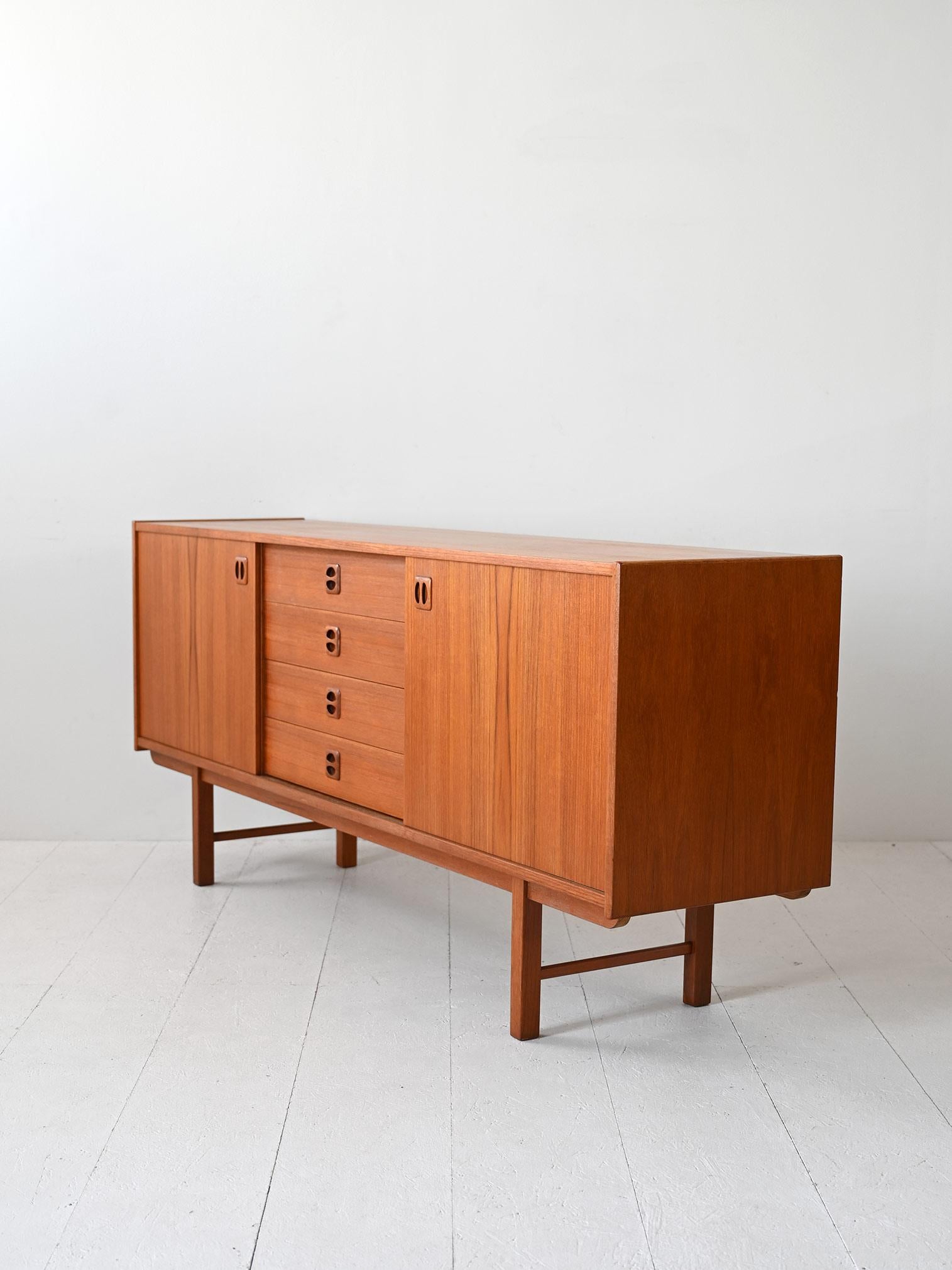 Teak Sideboard svedese in teak anni '60