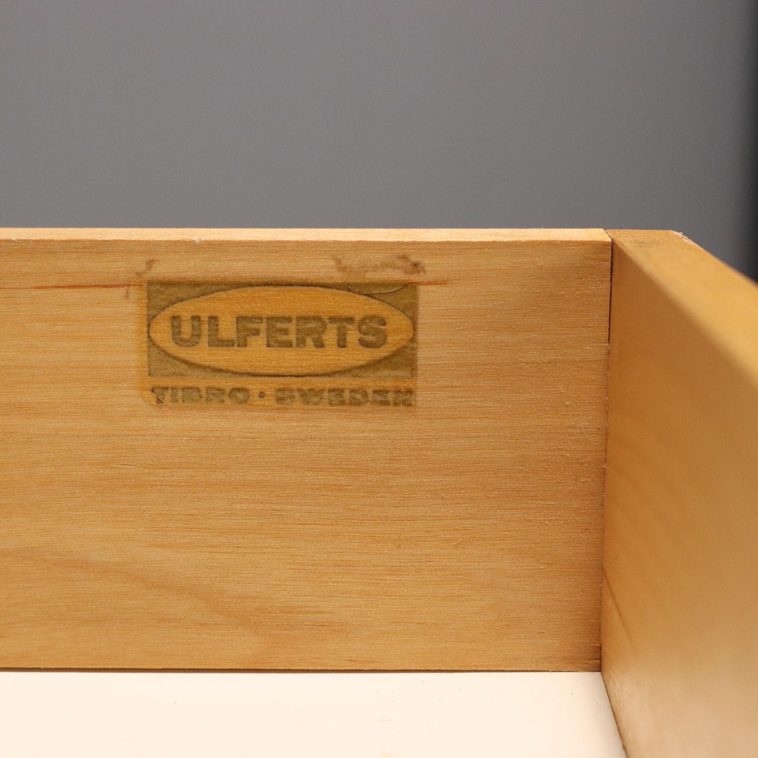 Aparador sueco Ulferts 1960s Chapado en venta