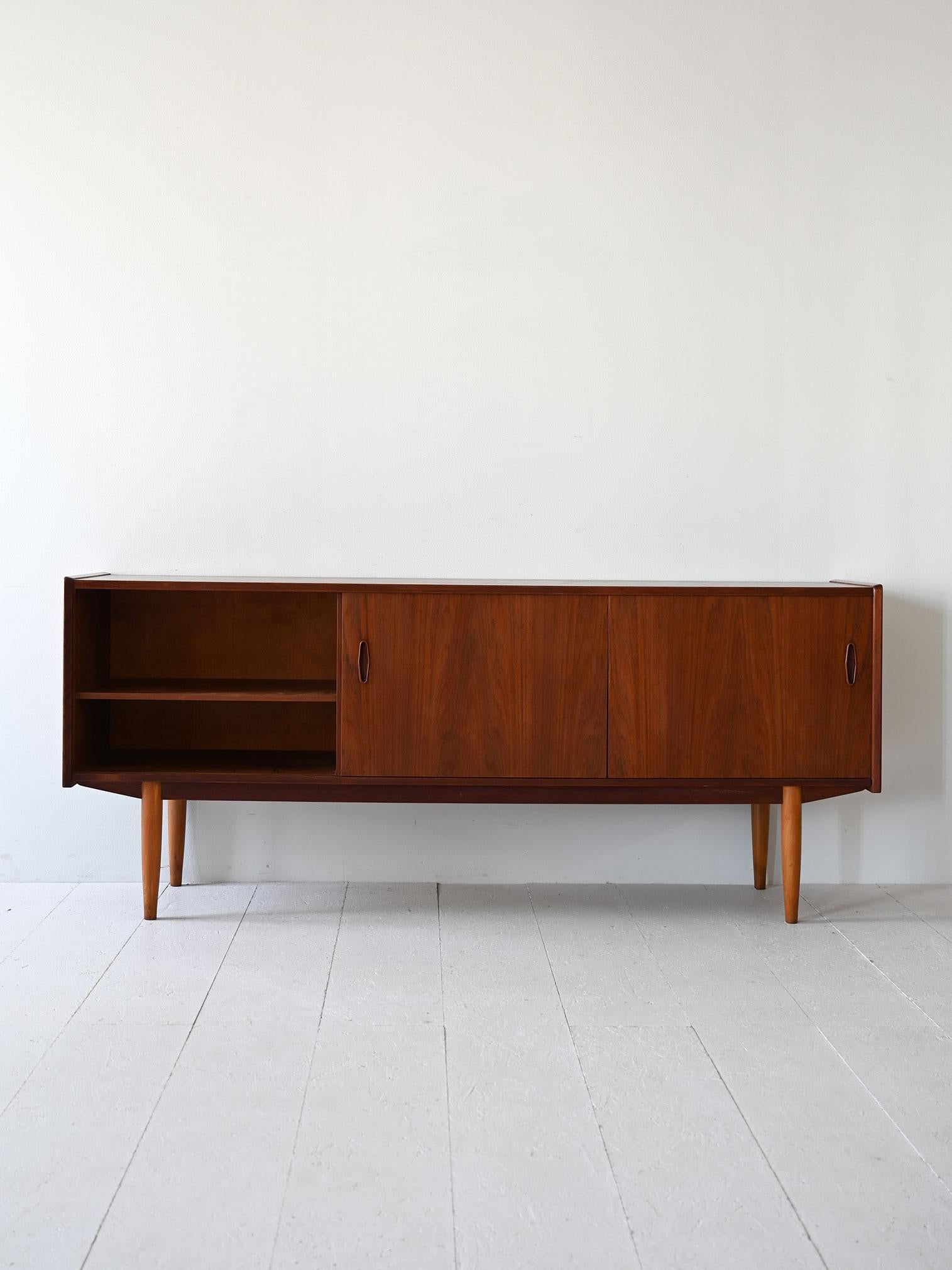 Scandinavian Modern Sideboard Trio firmato Nils Jonsson