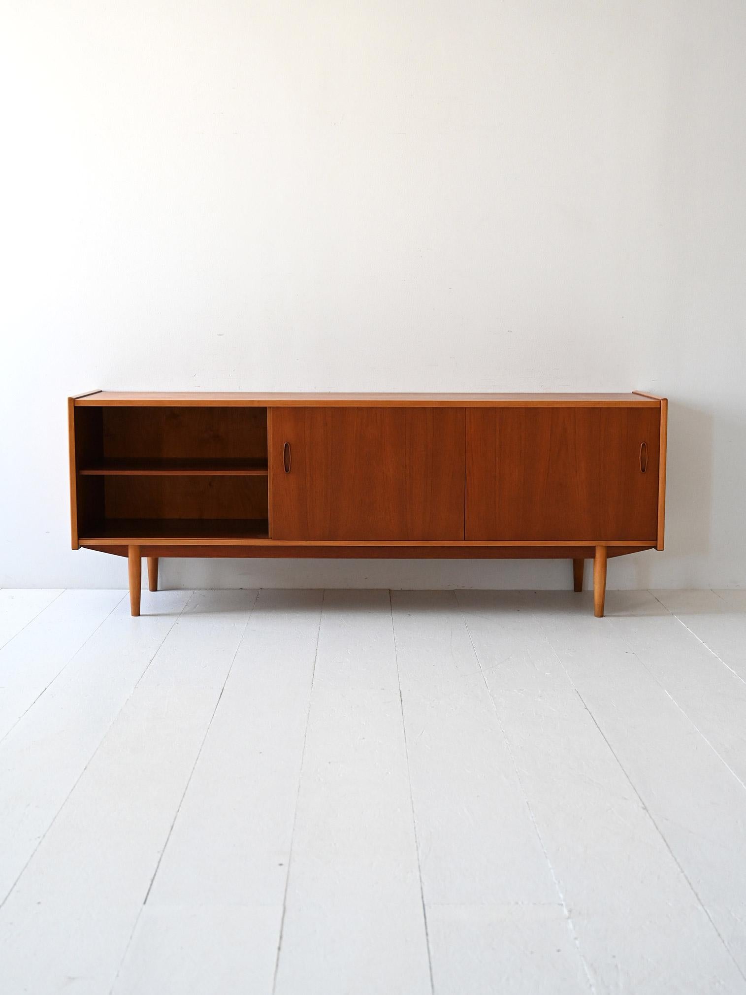 Swedish Sideboard “Trio” in teak e rovere di Nils Jonsson per Hugo Troeds, anni ’60 in vendita