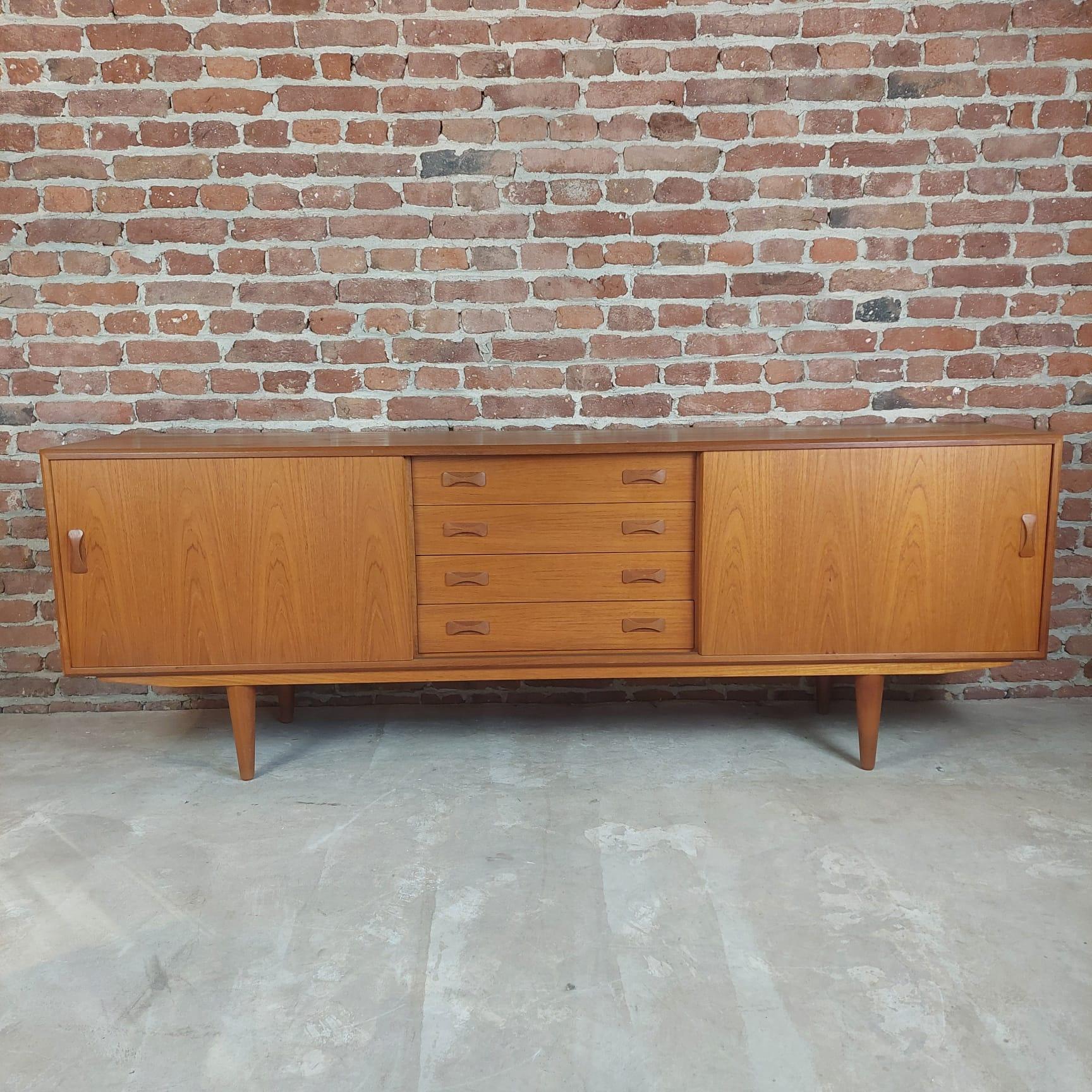 Milieu du XXe siècle Buffet vintage, Clausen & Son, Danemark 1960 en vente