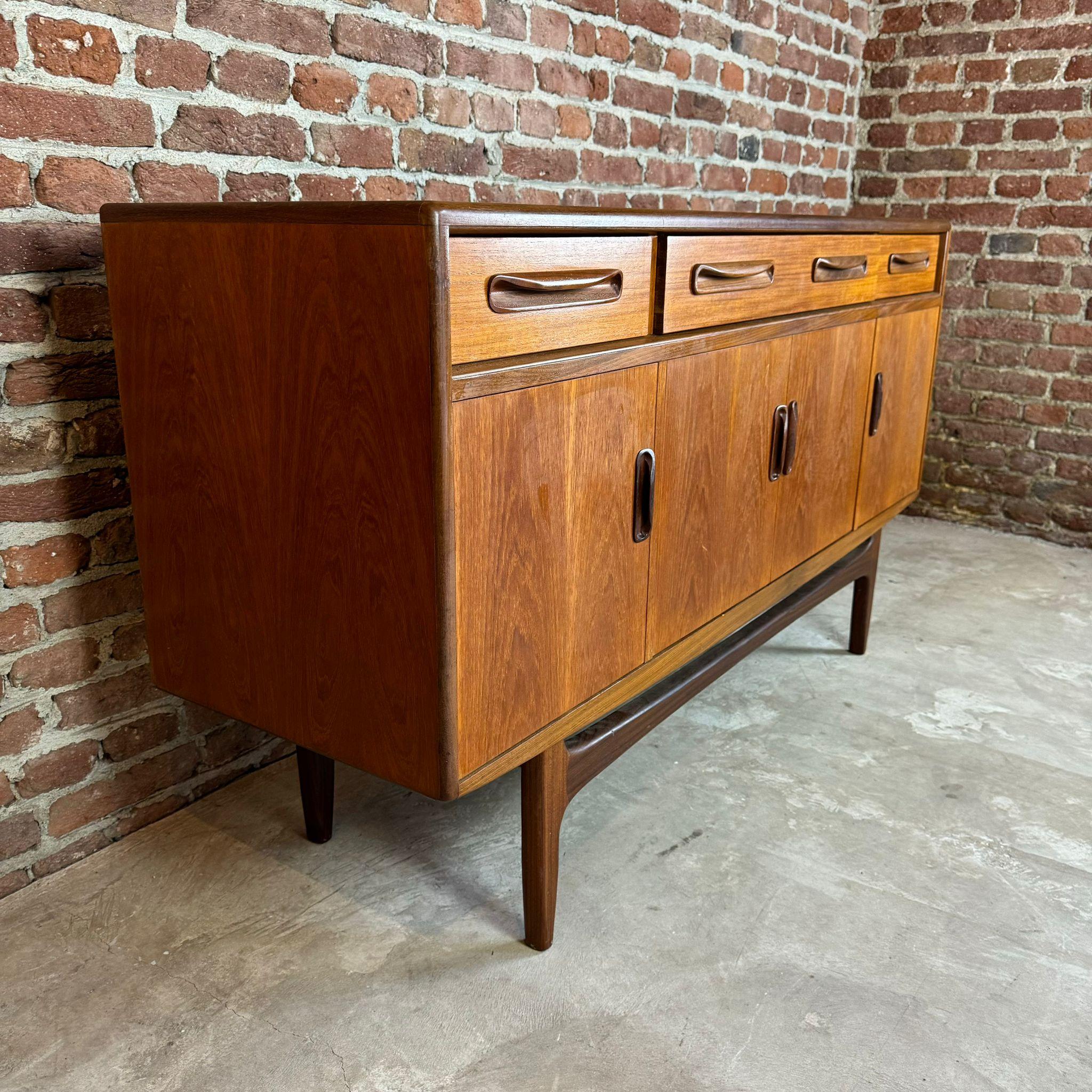 Sideboard vintage, GPlan, UK 1960 In Excellent Condition In Torino, IT