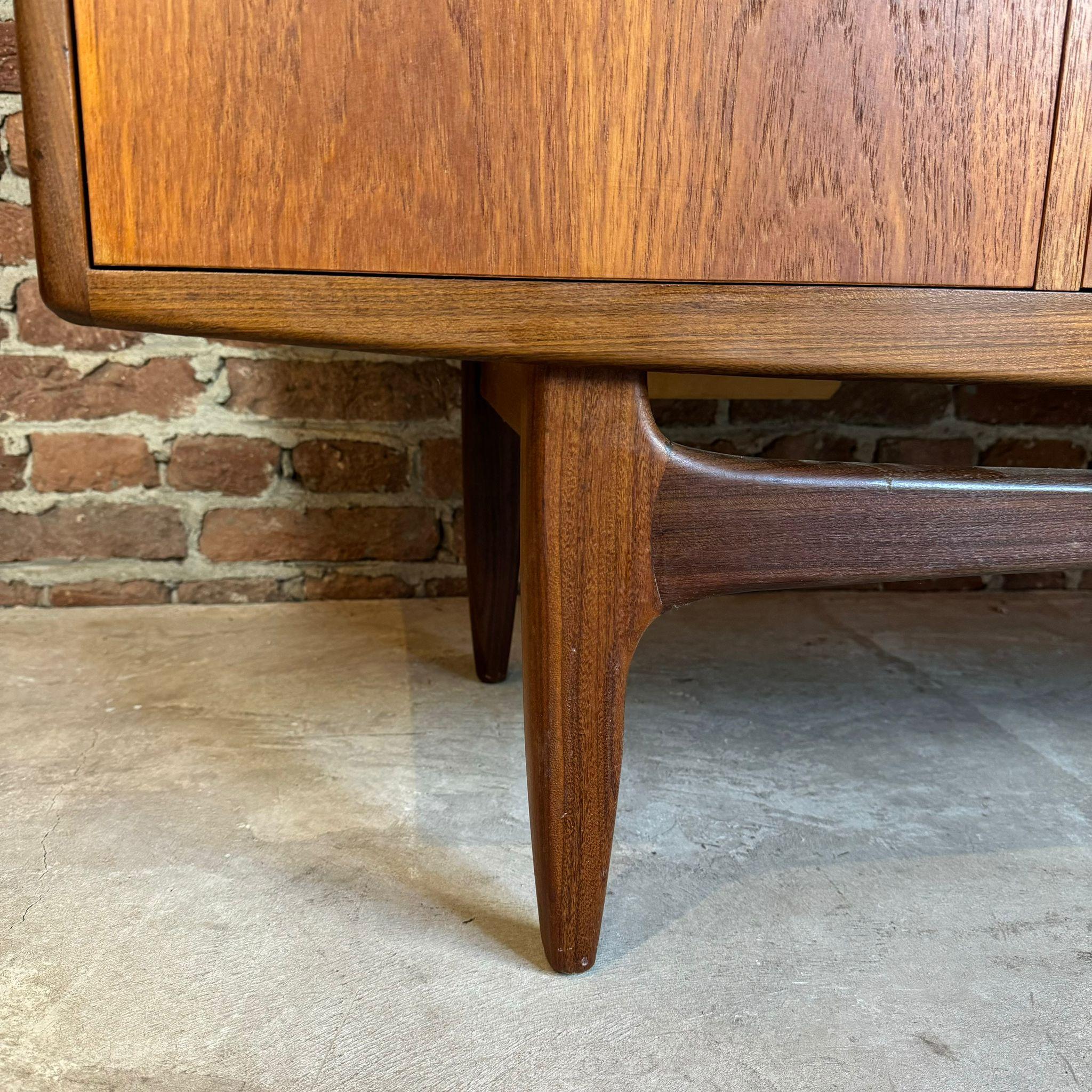 Mid-20th Century Sideboard vintage, GPlan, UK 1960