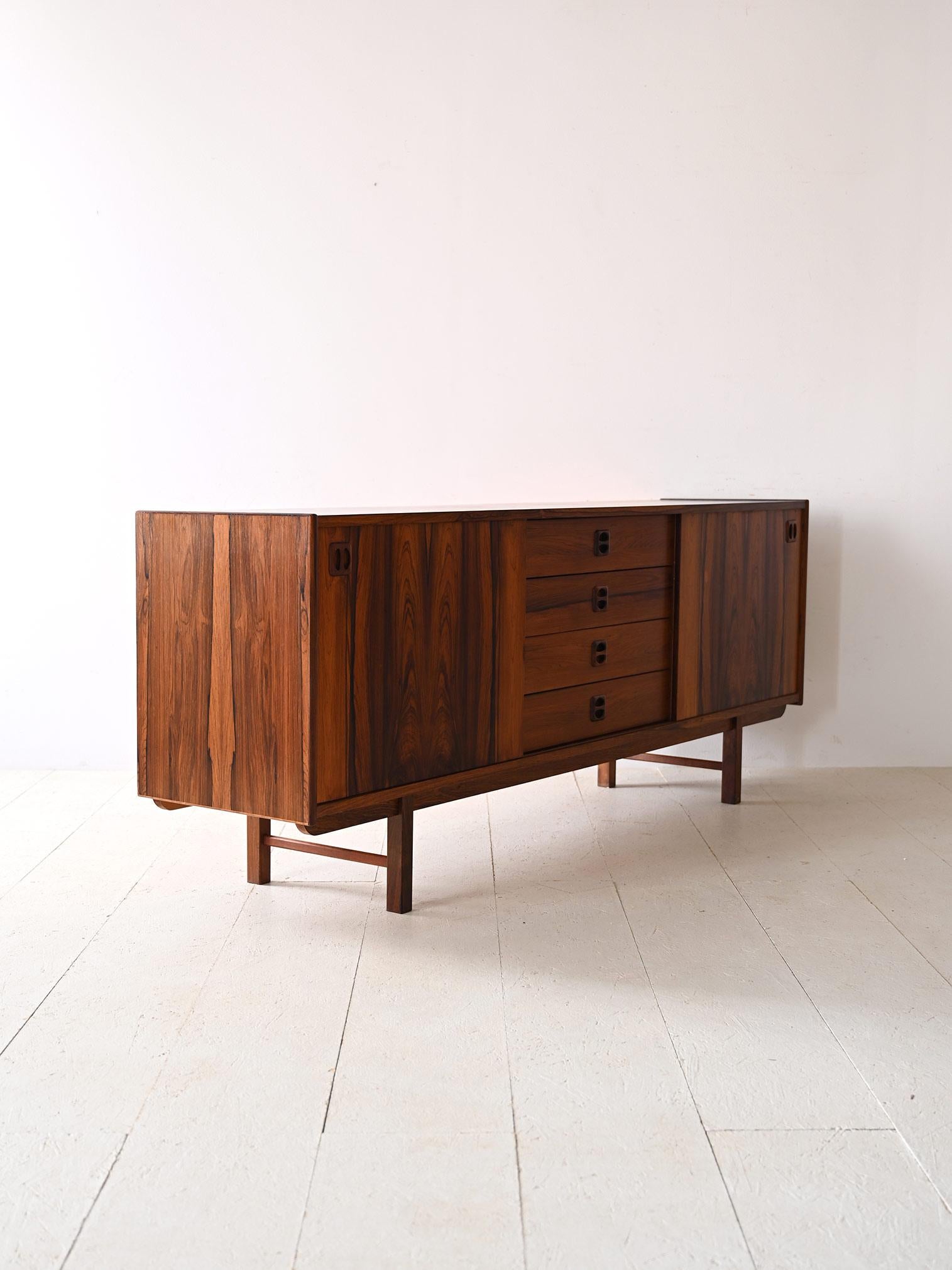 Vintage rosewood sideboard In Good Condition For Sale In Brescia, IT