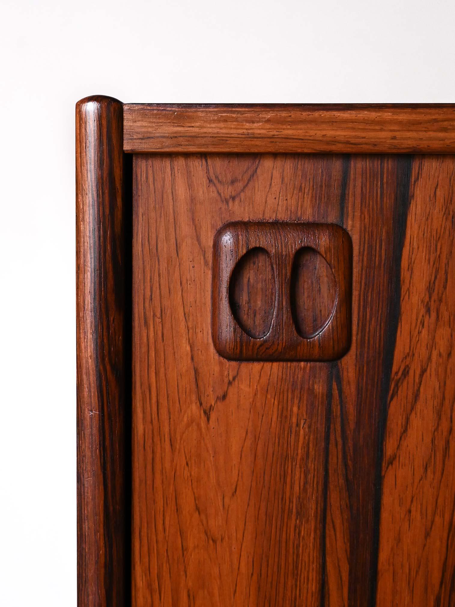 Vintage rosewood sideboard For Sale 1