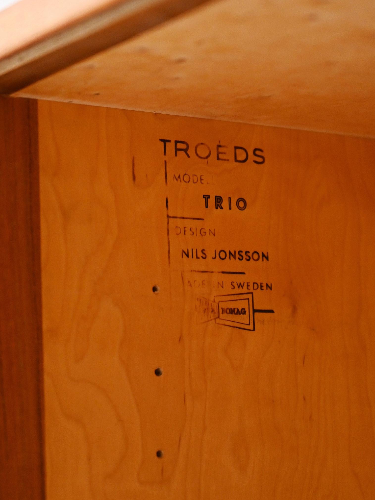 Sideboard vintage scandinavo di Nils Jonsson in vendita 3