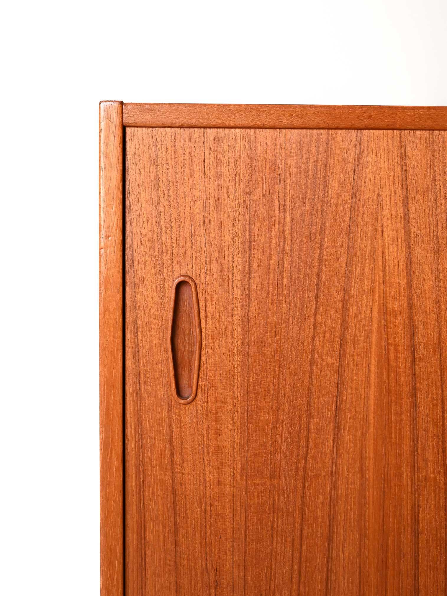 Sideboard vintage scandinavo di Nils Jonsson in vendita 1