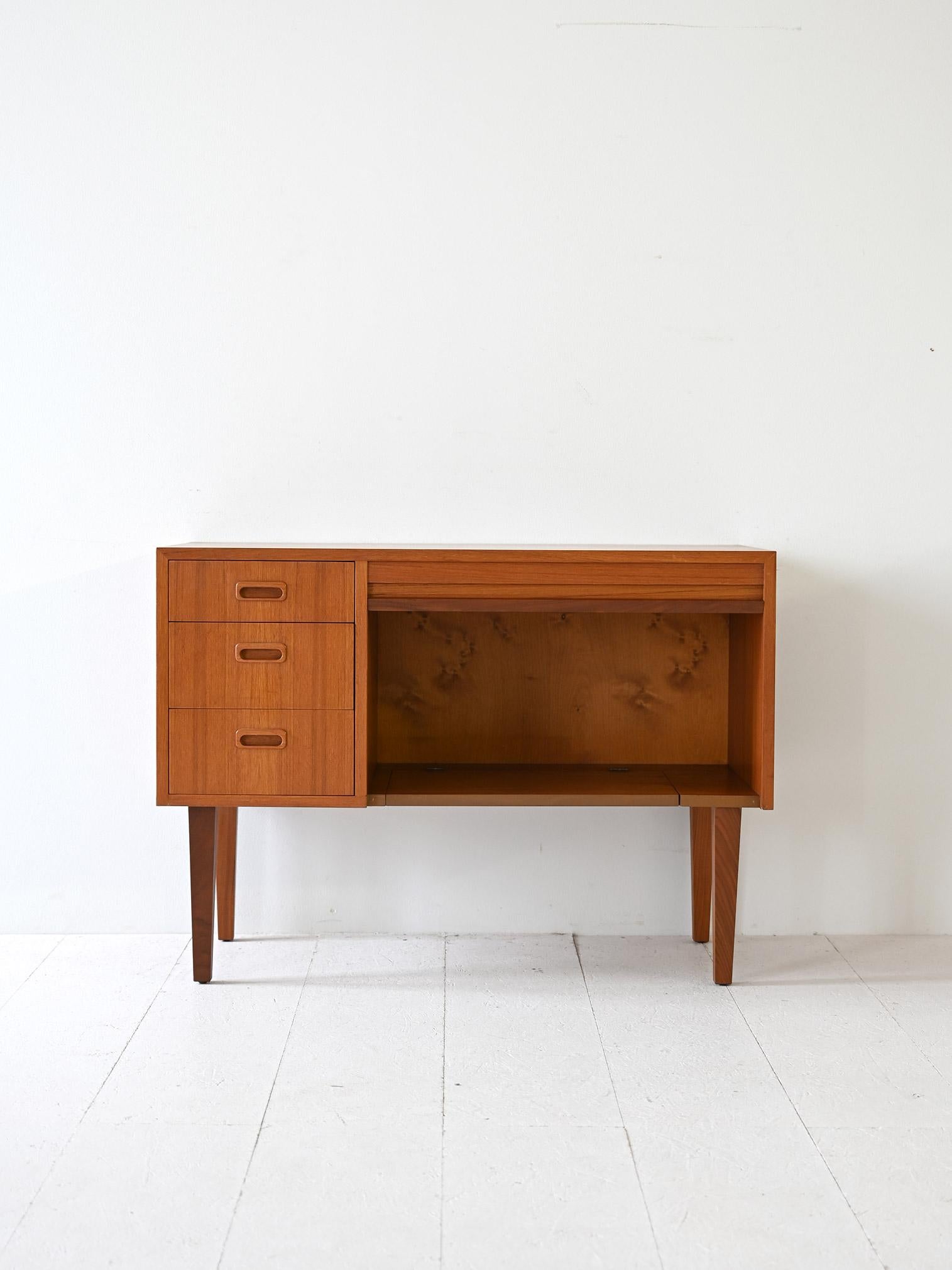 Scandinavian Modern Vintage transformable sideboard For Sale