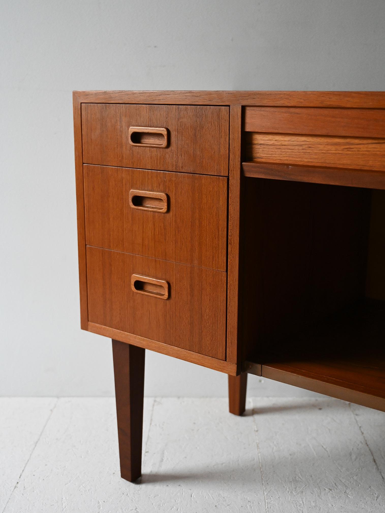 Teak Vintage transformable sideboard For Sale