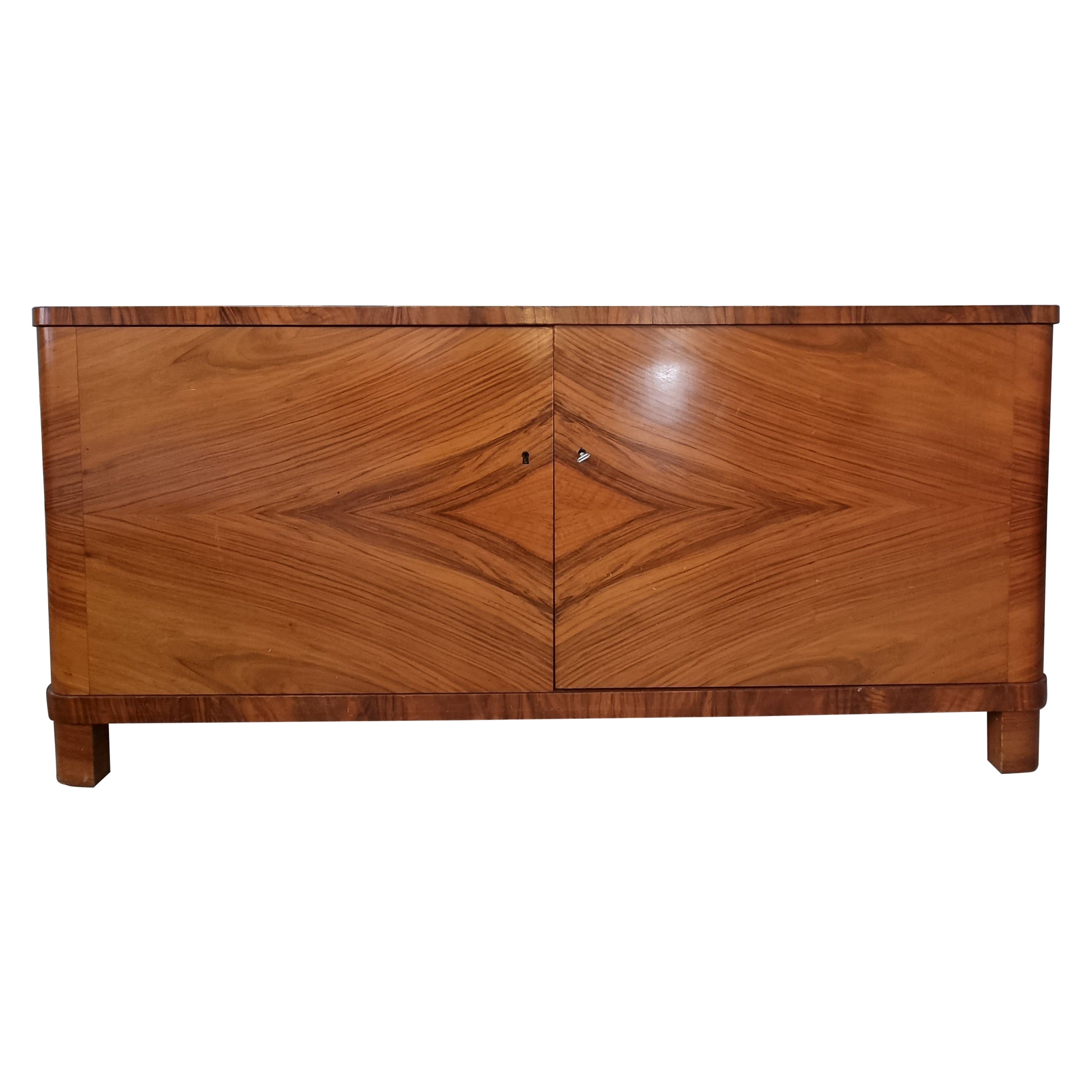 Sideboard, Nussbaum, schwedisch/ skandinavisch-modern, 1940er Jahre.