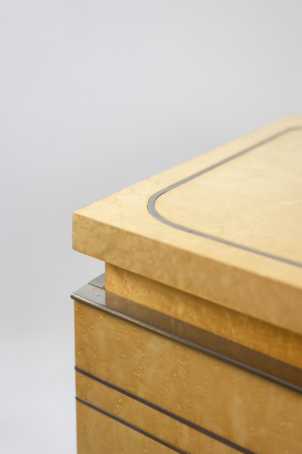 Credenza a 4 ante in legno di betulla. 1970s. in vendita 7