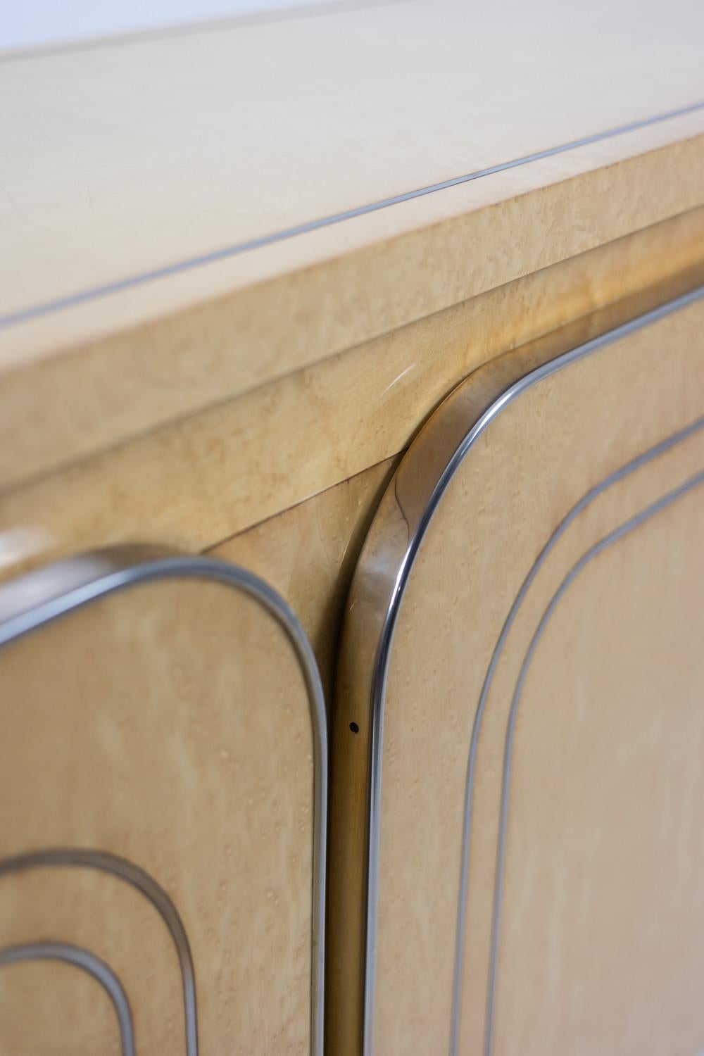 Credenza a 4 ante in legno di betulla. 1970s. in vendita 8