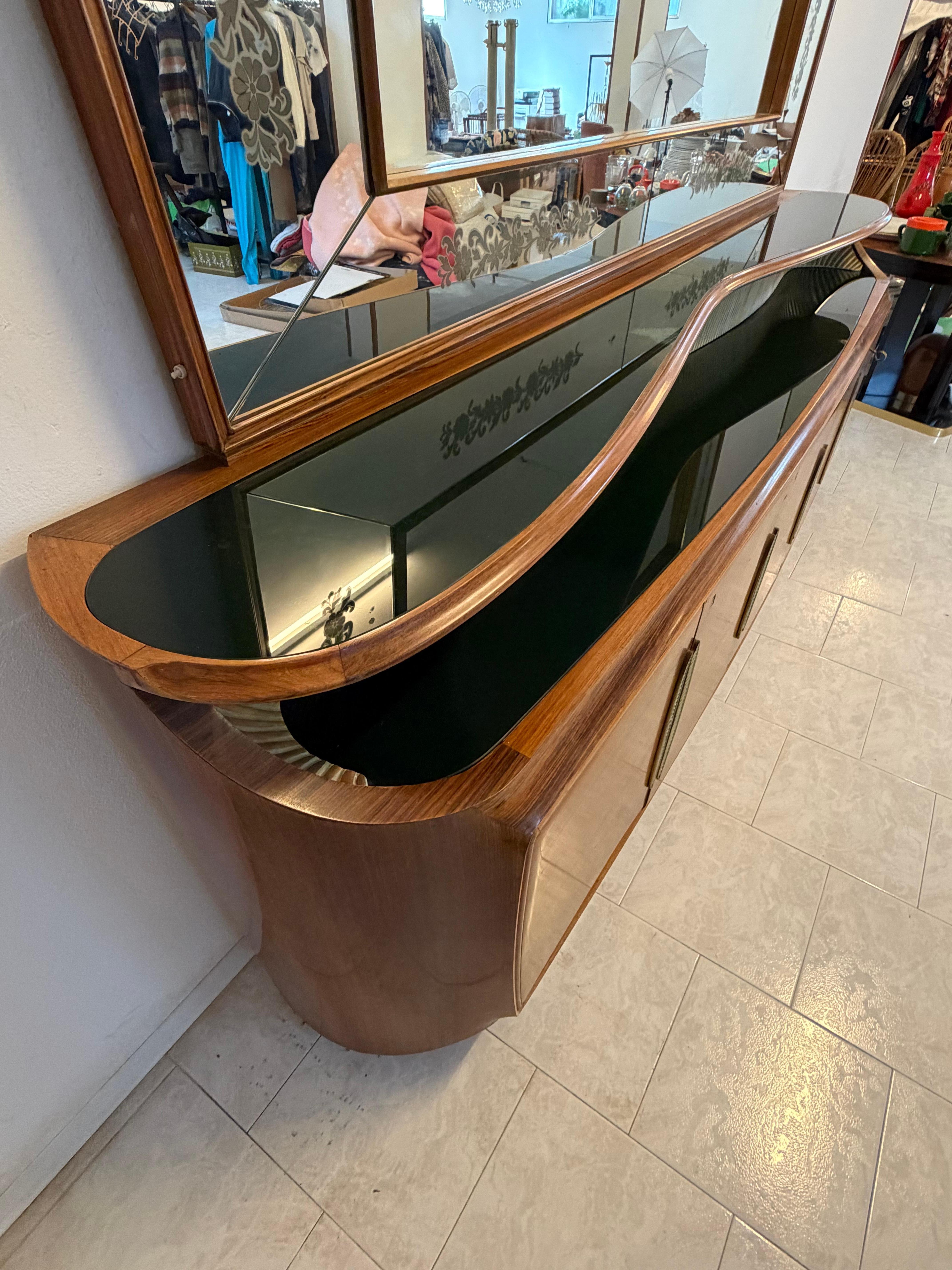 Sideboard with backlit mirror attributed to Vittorio Dassi, 1950s For Sale 6