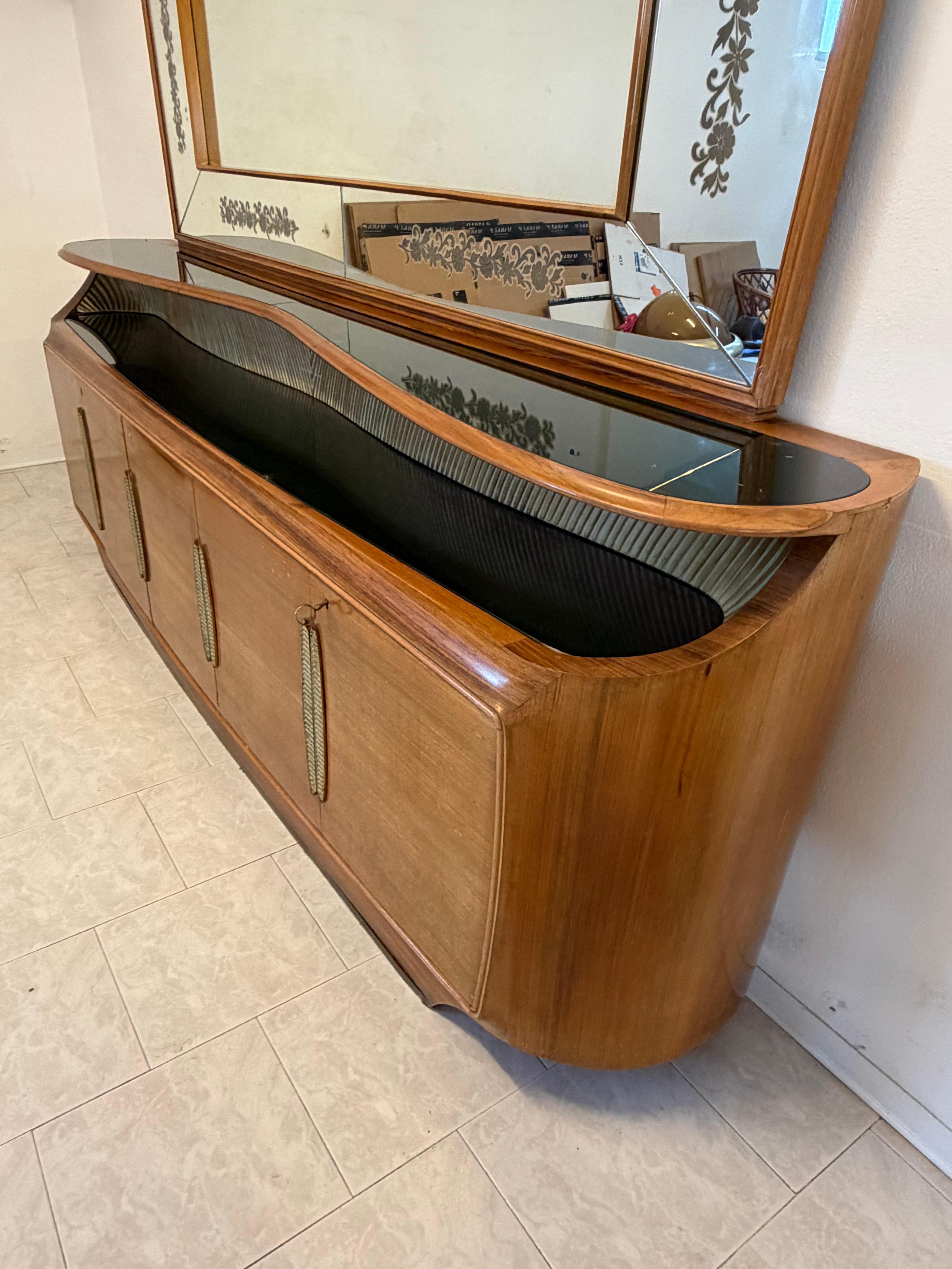 Sideboard with backlit mirror attributed to Vittorio Dassi, 1950s For Sale 2