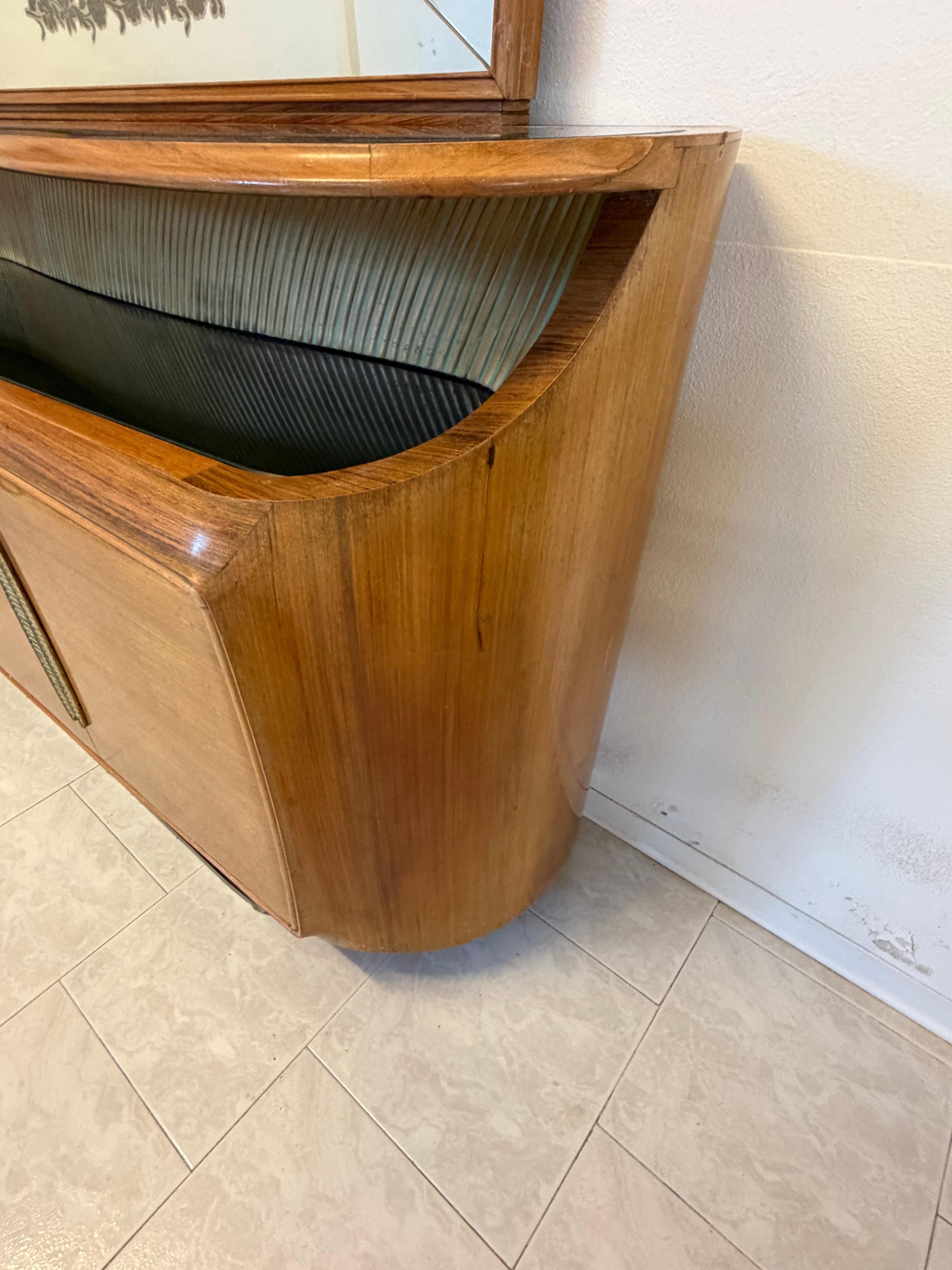 Sideboard with backlit mirror attributed to Vittorio Dassi, 1950s For Sale 3