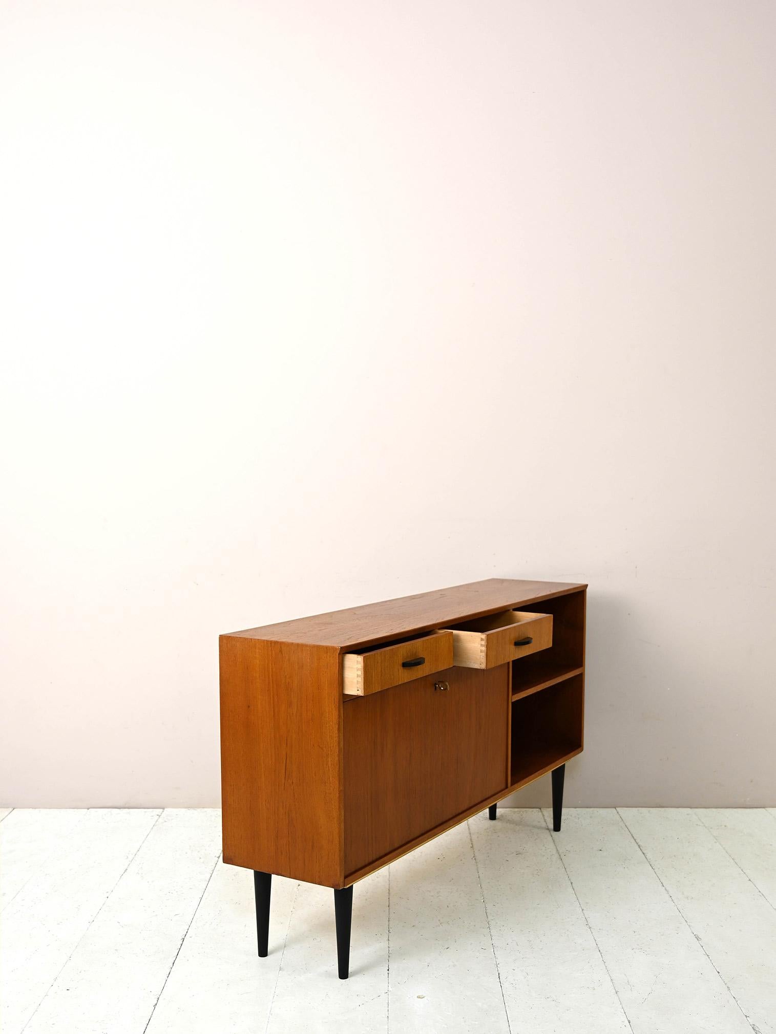 Sideboard with Black Details In Good Condition In Brescia, IT