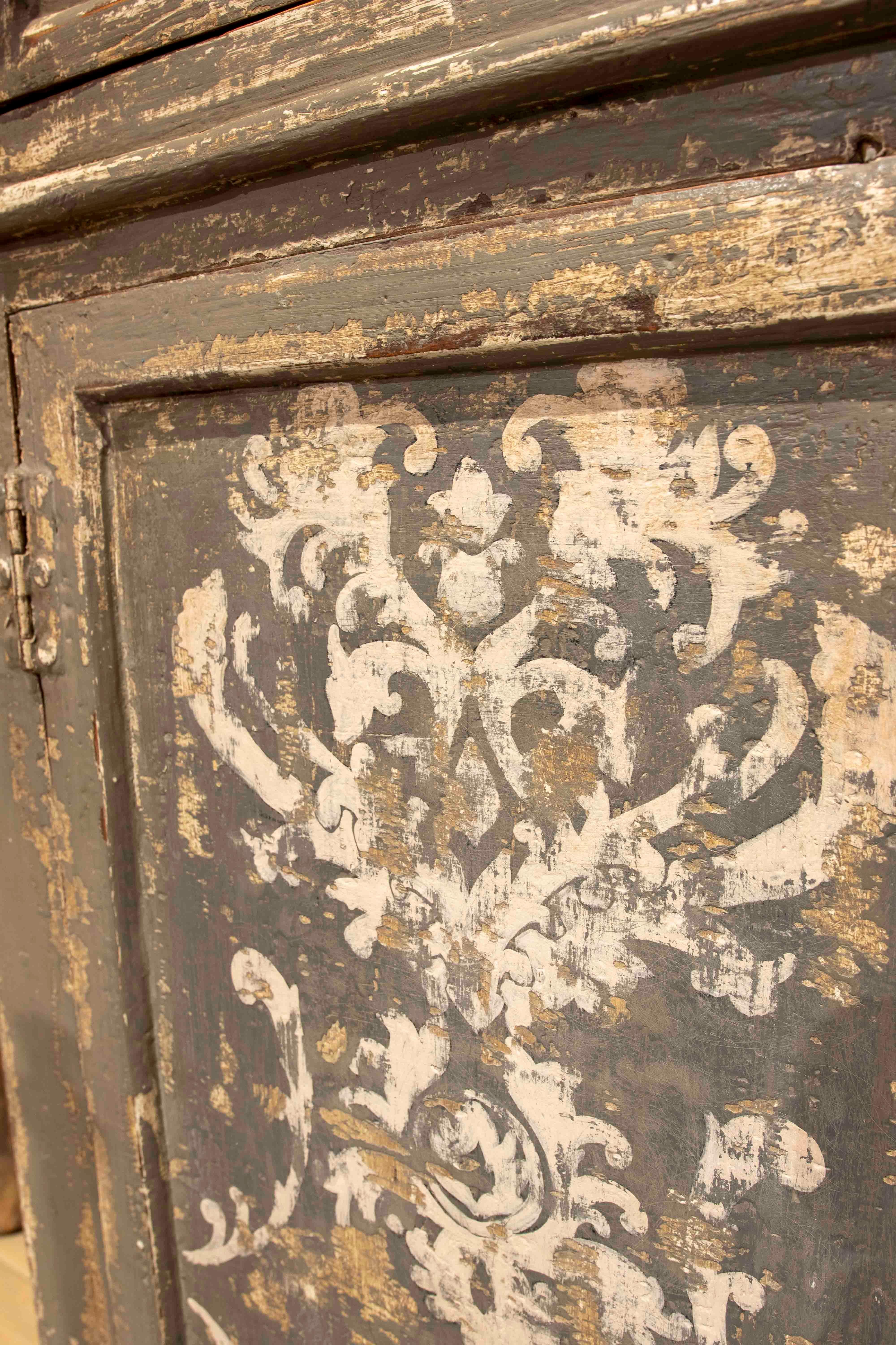 20th Century Sideboard with Doors and Polychrome Drawer in Grey and White Tones For Sale