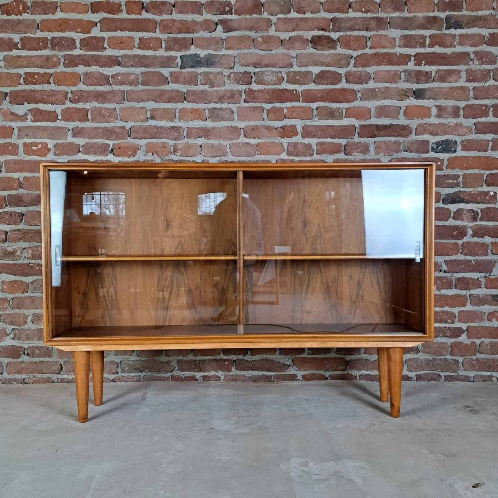 Sideboard with Glass Sliding Doors, Denmark, 1960 In Good Condition In Torino, IT