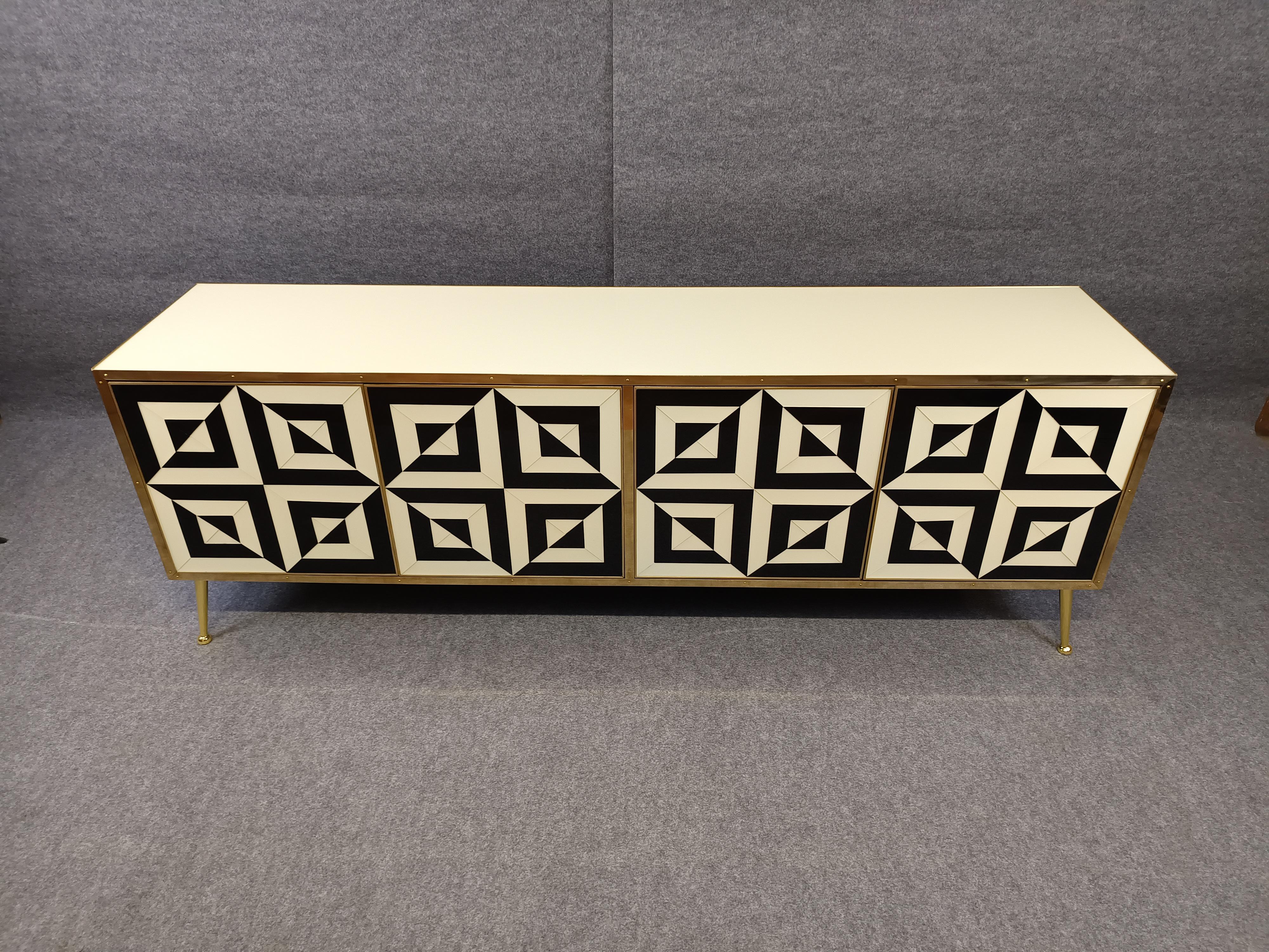 Moderne Buffet avec portes en verre Murano blanc et noir optique Made in Italy Disponible en vente