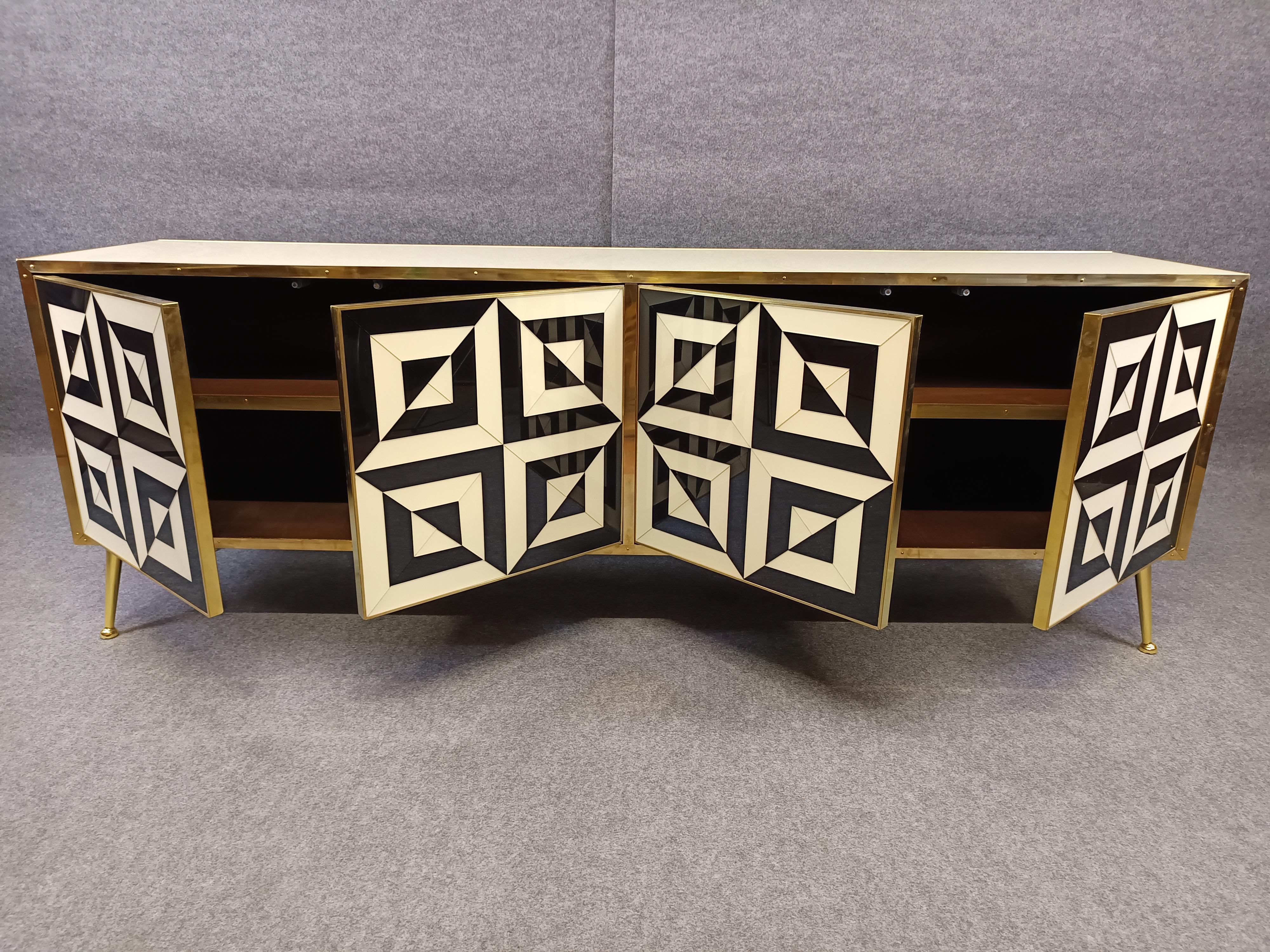 Contemporain Buffet avec portes en verre Murano blanc et noir optique Made in Italy Disponible en vente