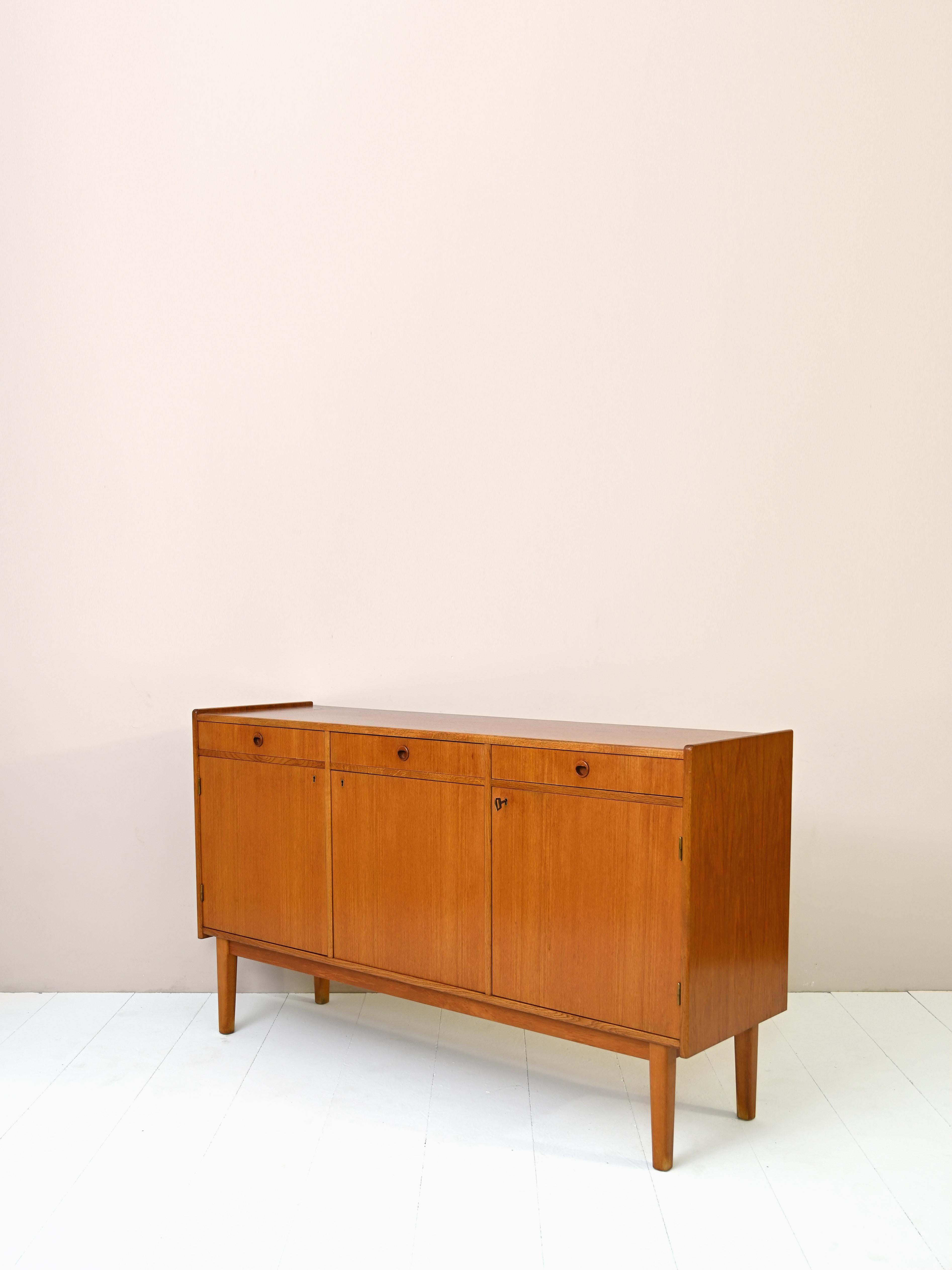 Sideboard with Three Drawers In Good Condition In Brescia, IT