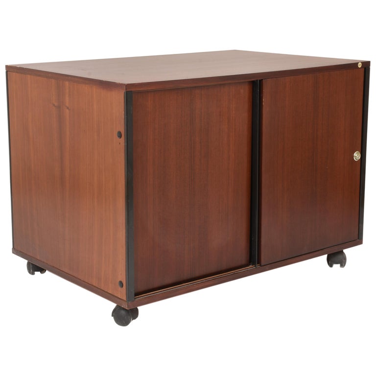 Sideboard with Wheels, Sliding Door Credenza di Ico Parisi for MIM Roma, Italy For Sale at