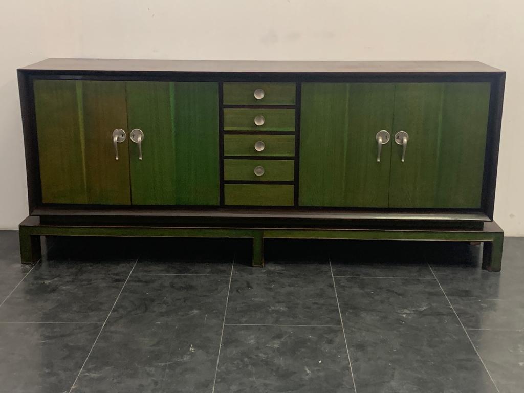 italien Enfilade avec miroir en bois avec poignées en aniline verte, années 1930 en vente