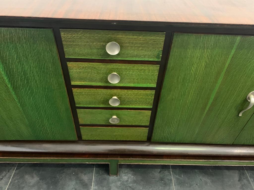 Enfilade avec miroir en bois avec poignées en aniline verte, années 1930 en vente 1