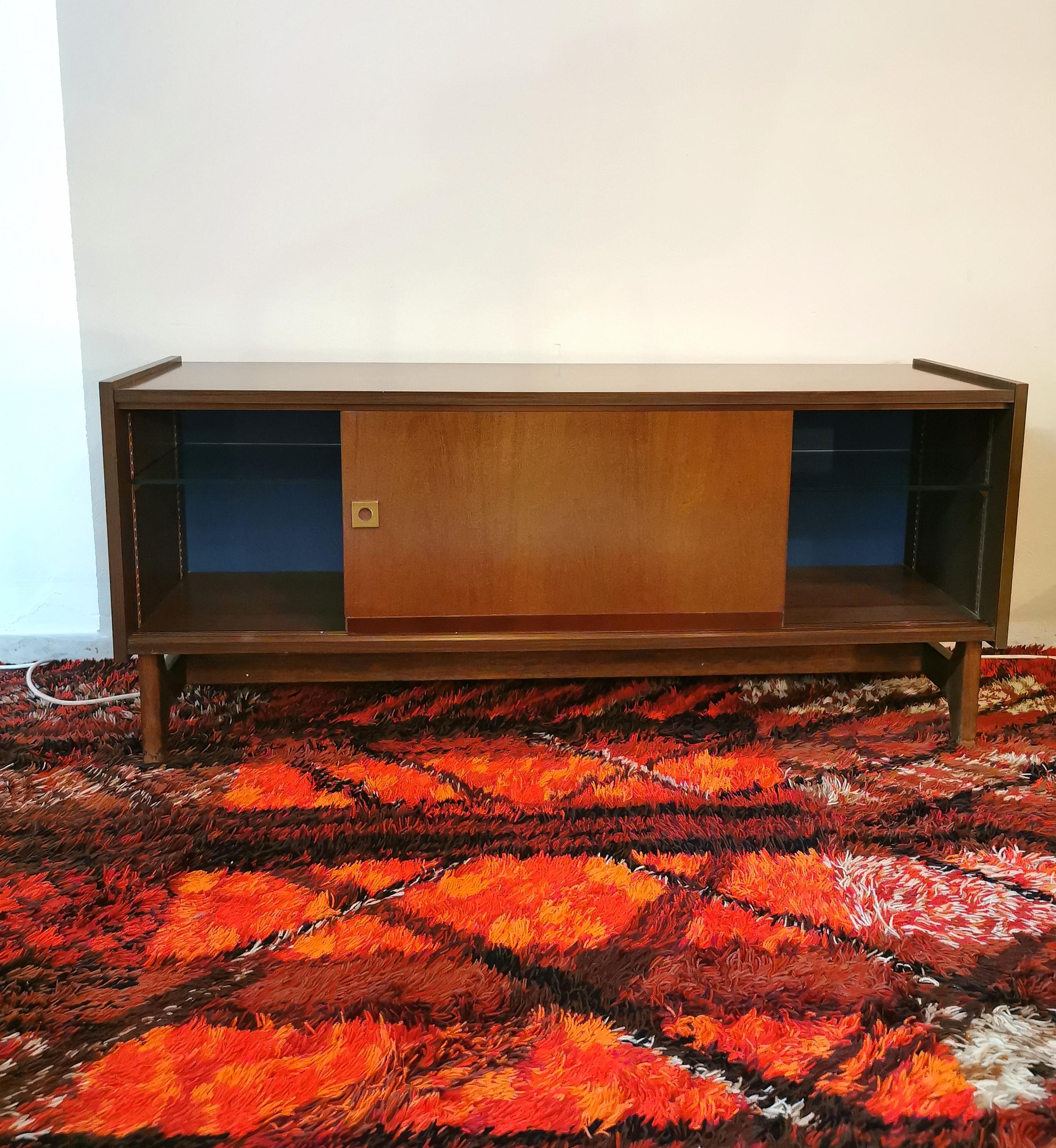 Sideboard Credenza Wood Glass Brass Midcentury Italian Design 1970s In Good Condition In Palermo, IT