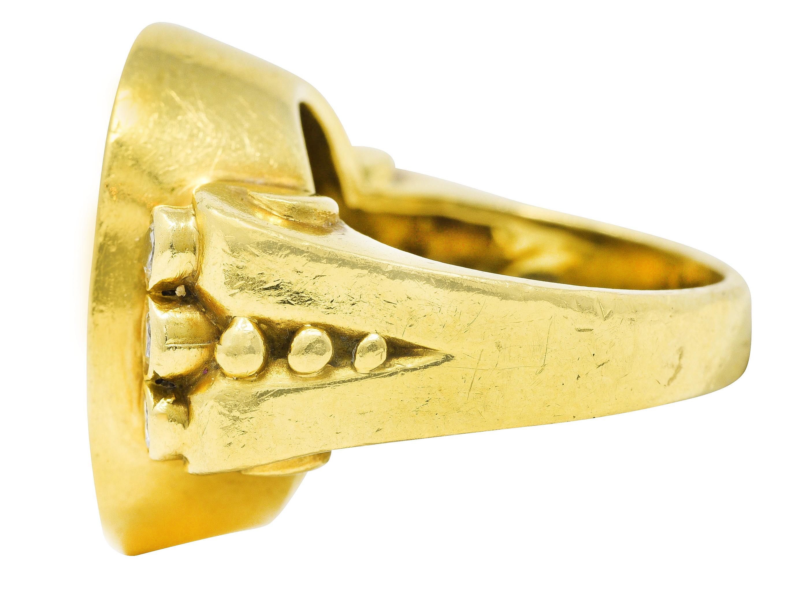 Sidengang Neoclassical Diamond 18 Karat Yellow Gold Greek Muse Signet Ring In Excellent Condition In Philadelphia, PA