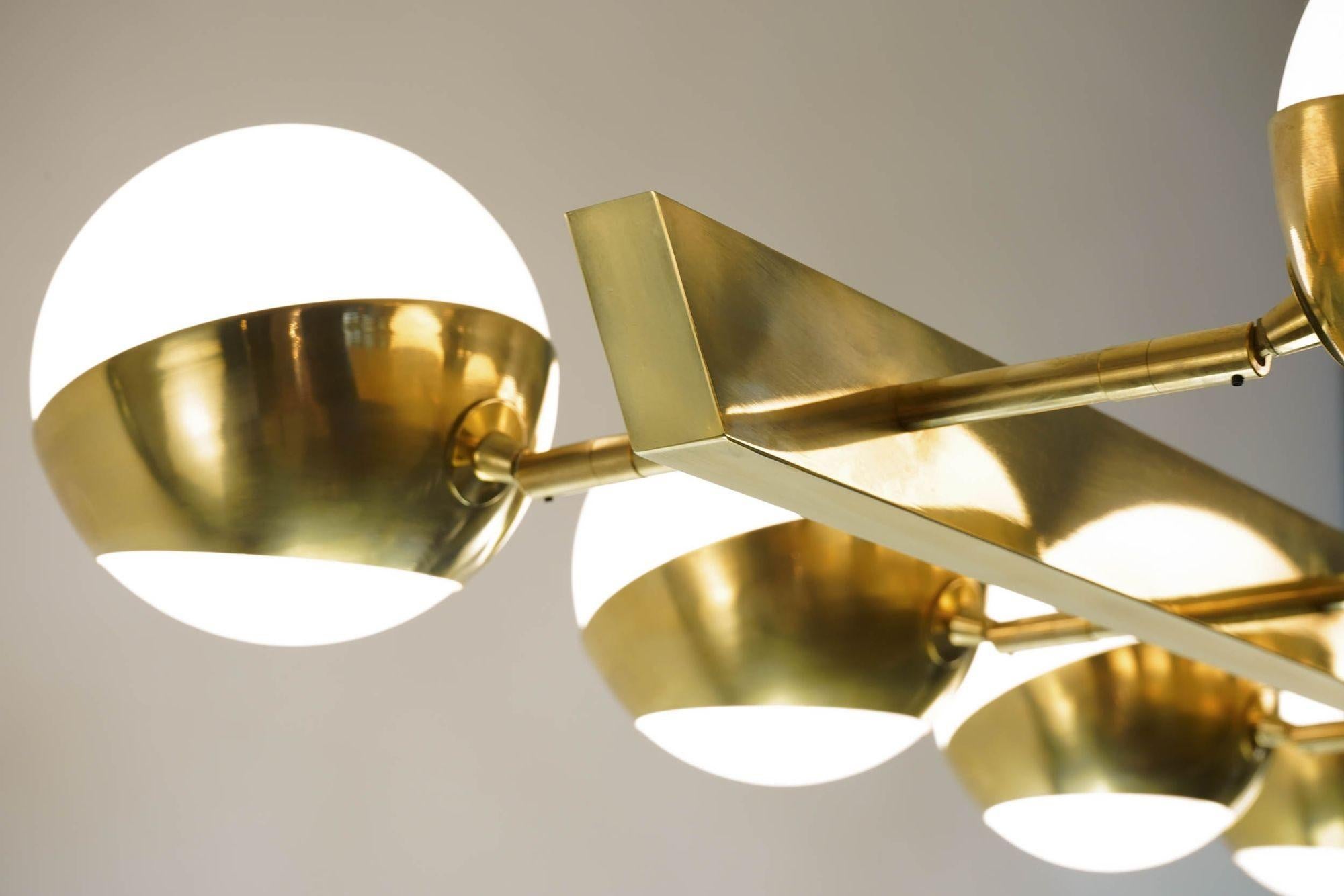Siderale 10 lights Brass and Lattimo glass Chandelier, Silvio Piattelli Design In New Condition For Sale In Tavarnelle val di Pesa, Florence