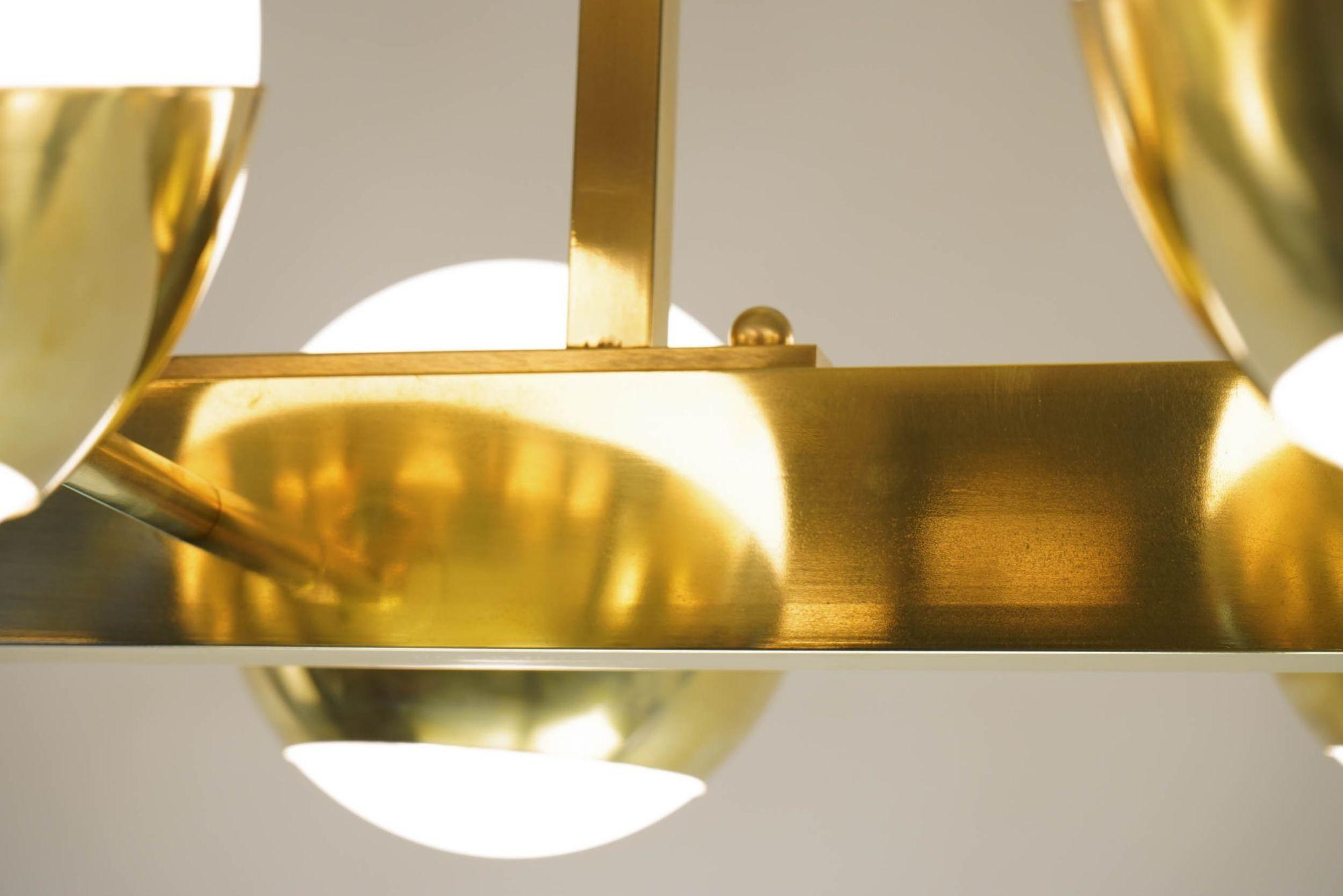Contemporary Siderale 10 lights Brass and Lattimo glass Chandelier, Silvio Piattelli Design For Sale