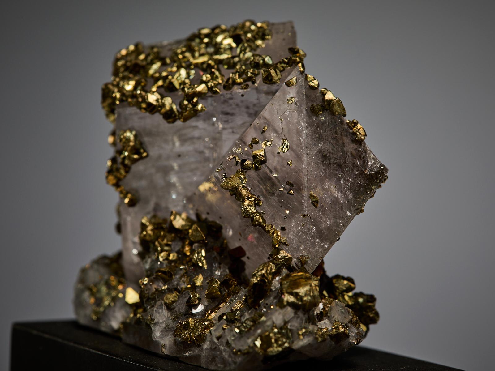 Siderite with Pyrite im Angebot 9