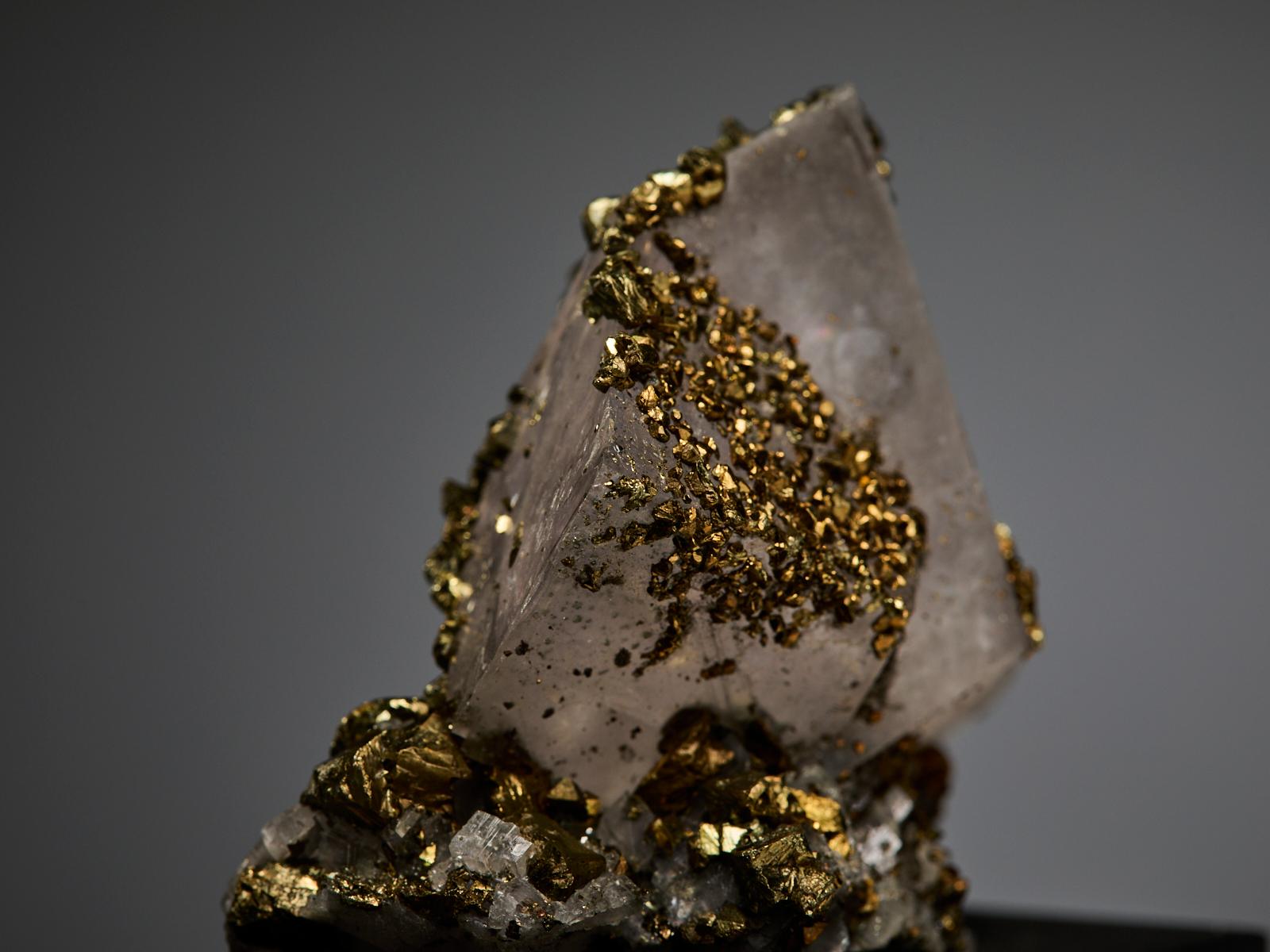 Siderite with Pyrite im Angebot 11