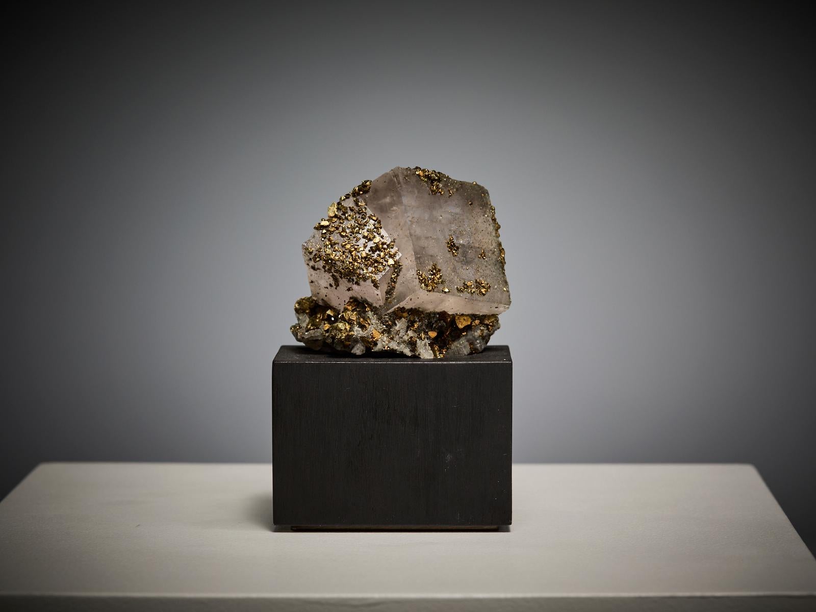 Siderite with Pyrite (Chinesisch) im Angebot