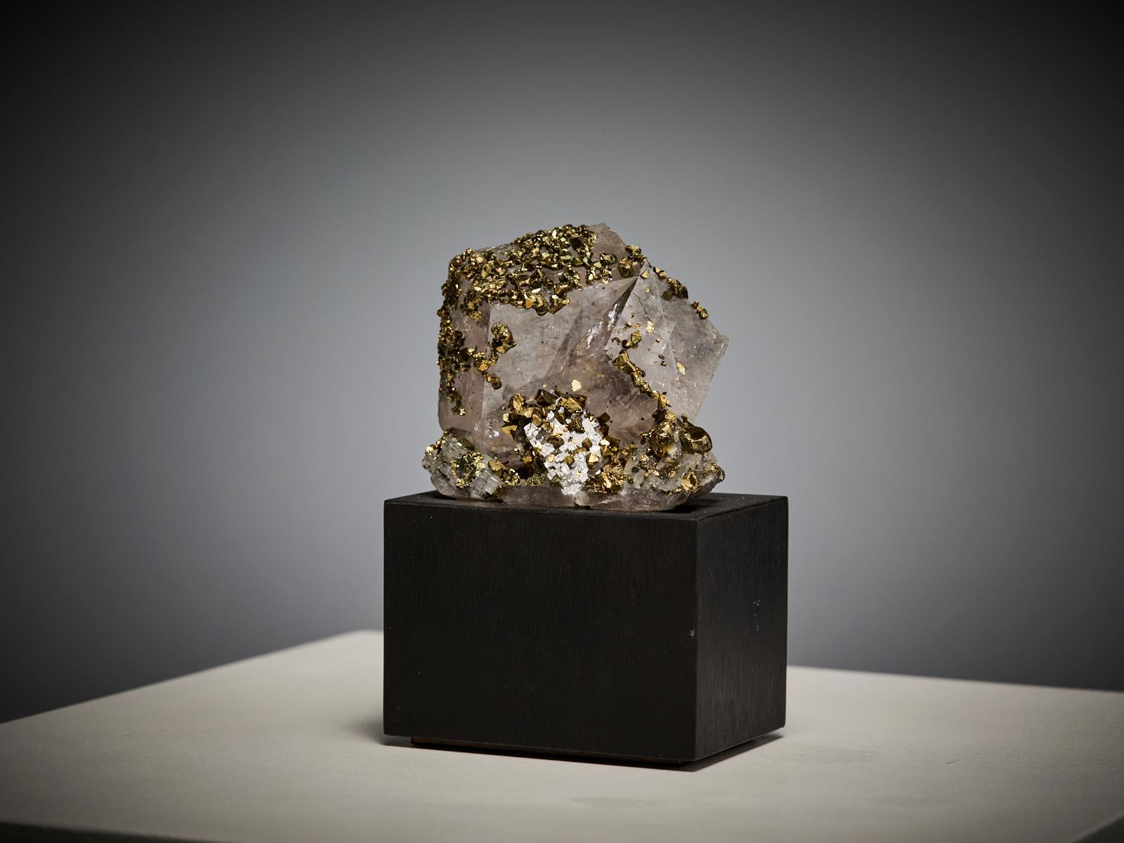 Siderite with Pyrite im Angebot 1