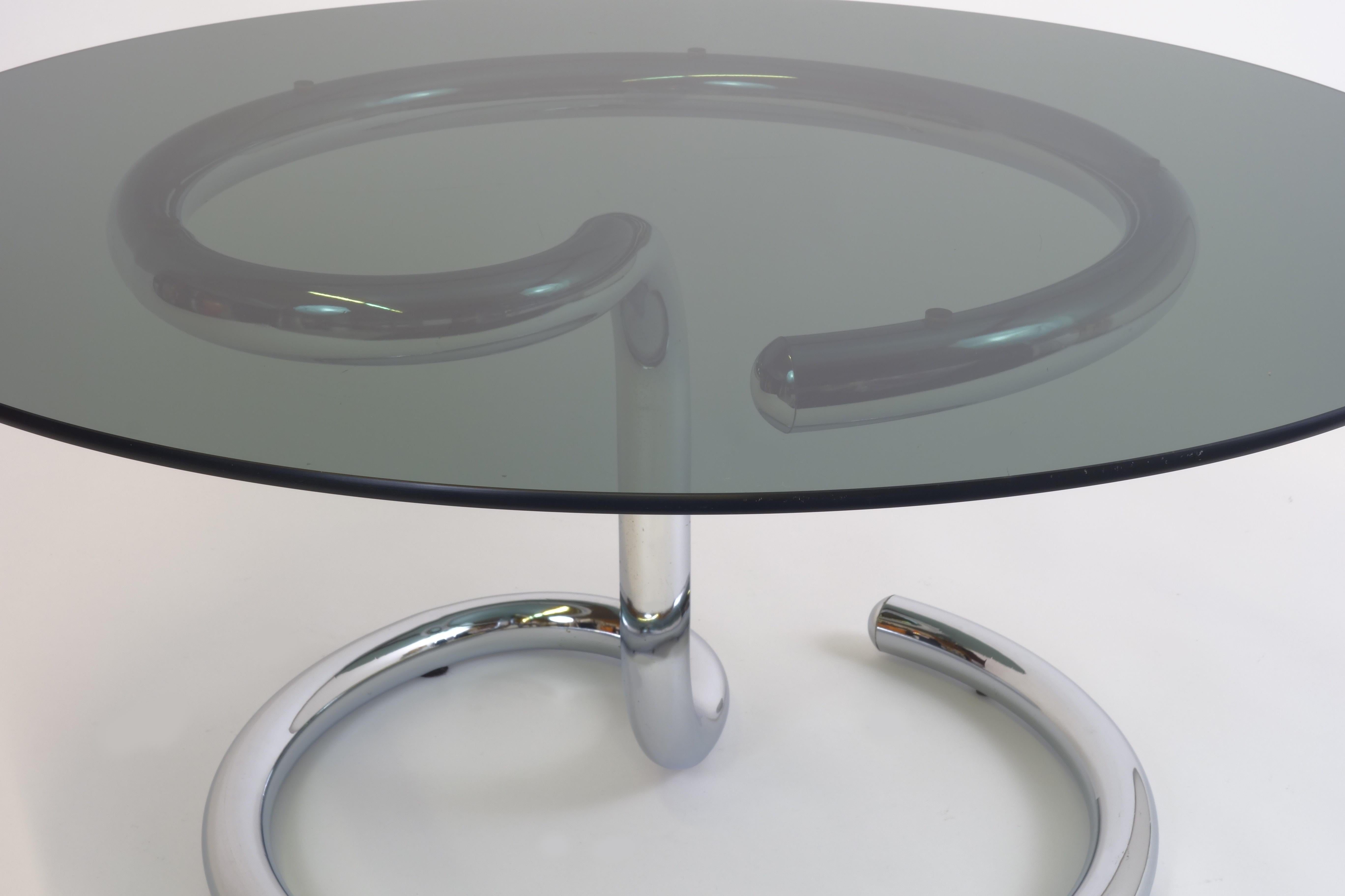 Sidetable by Paul Tuttle for Strässle Switzerland 1970s Tubular Base & Glass Top In Good Condition For Sale In Vienna, AT