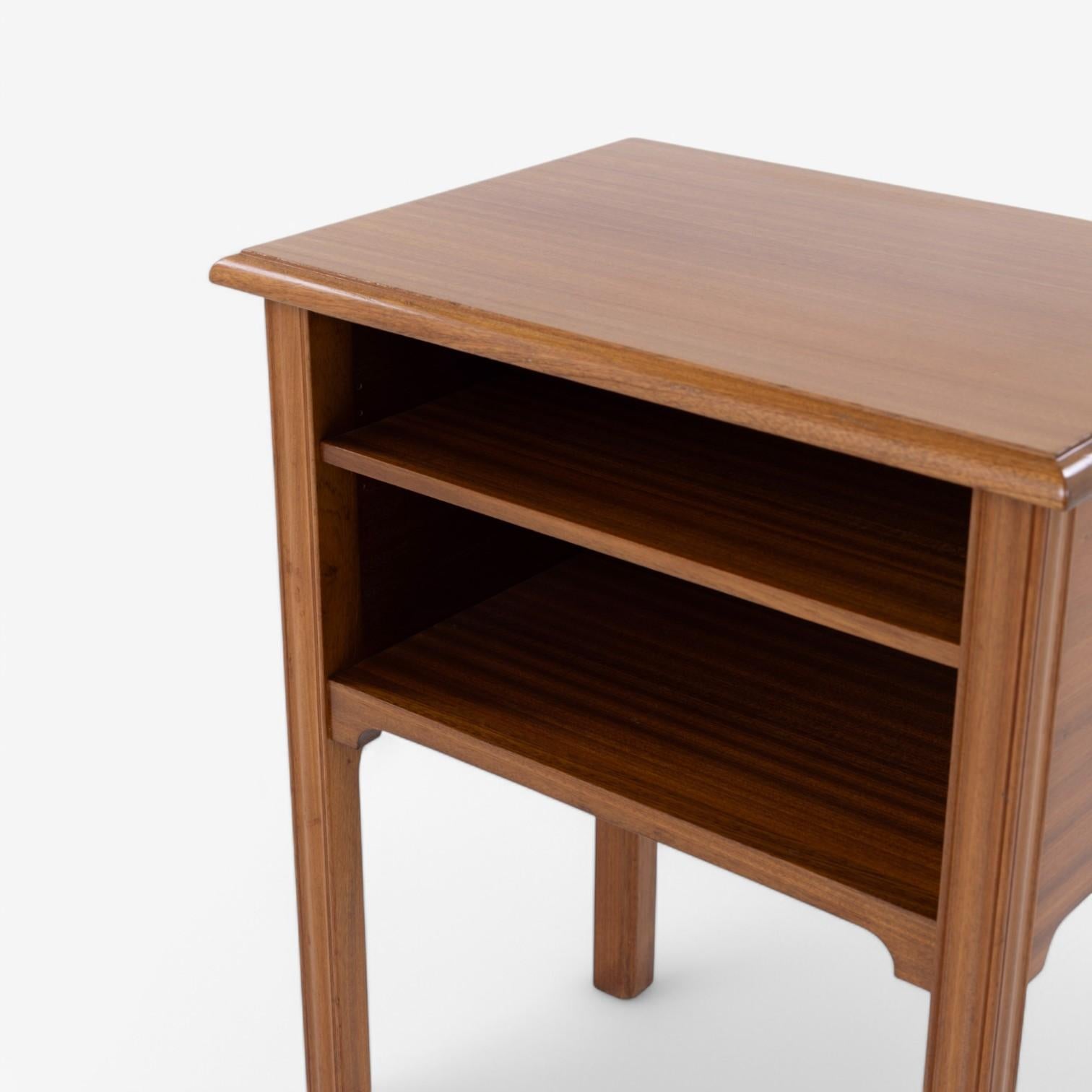 Table d'appoint en acajou de Kaare Klint Bon état - En vente à Copenhagen, DK