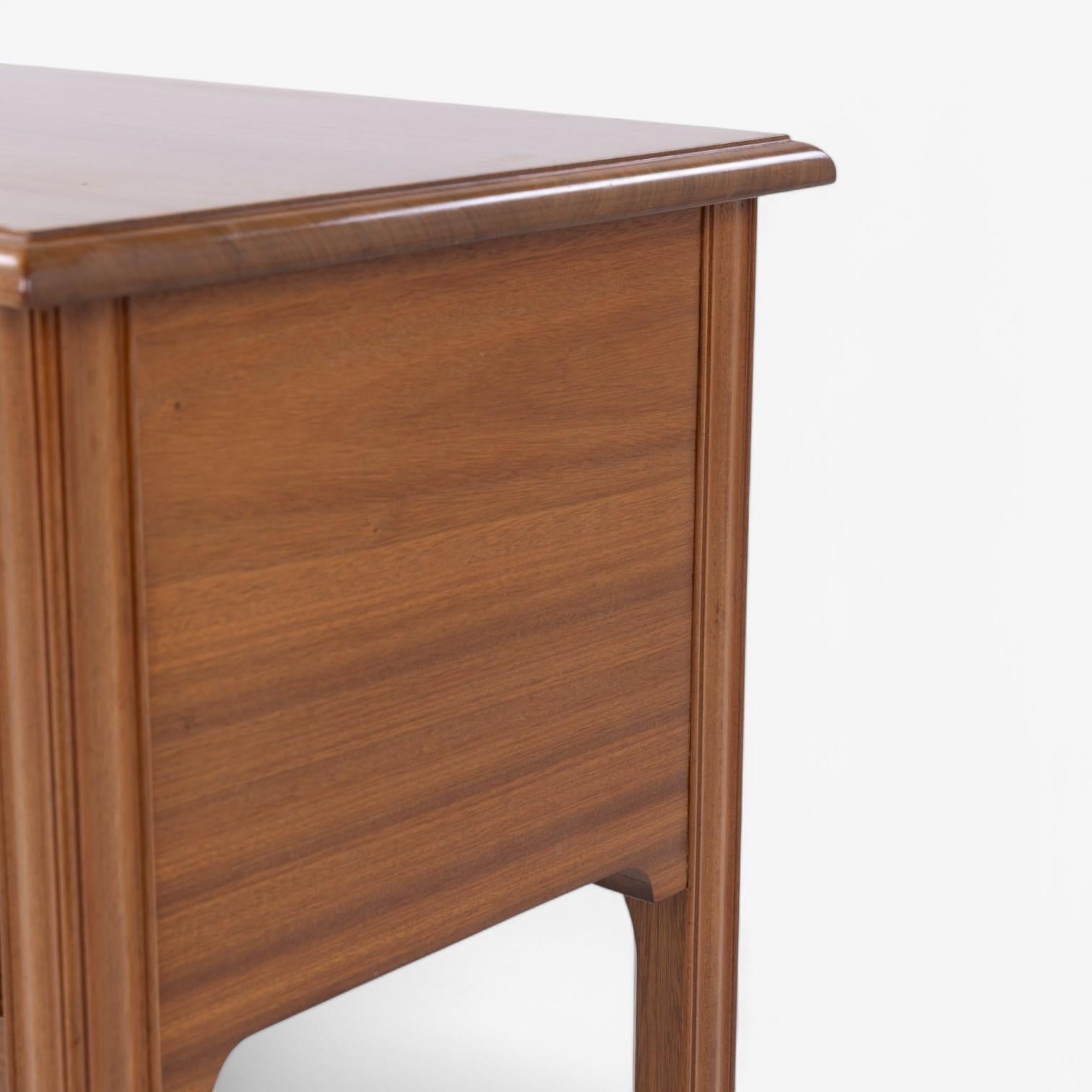 20ième siècle Table d'appoint en acajou de Kaare Klint en vente