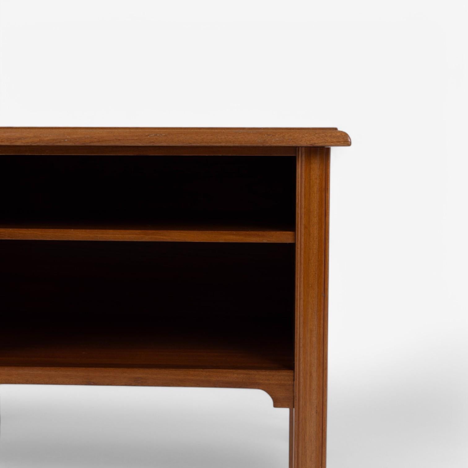 Table d'appoint en acajou de Kaare Klint en vente 1