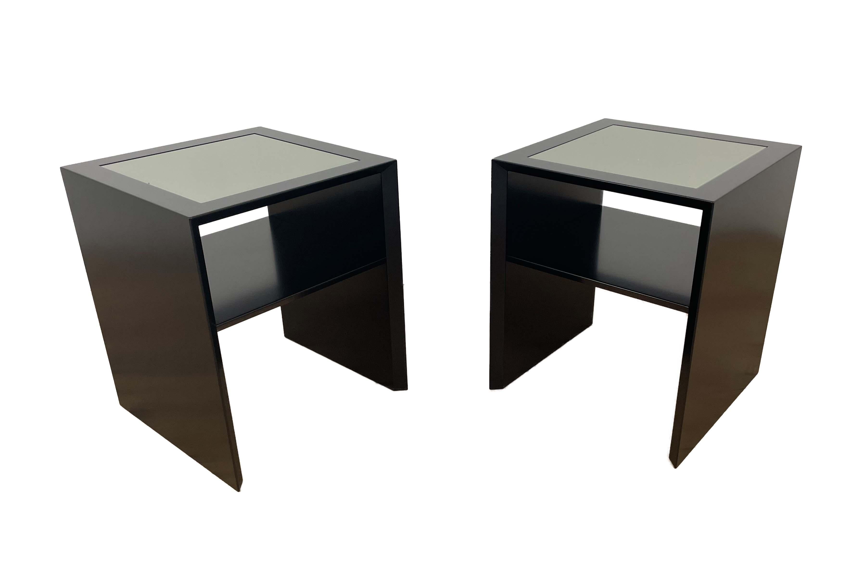 Contemporary Sidetable 