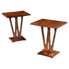 Beistelltische, Paar niedrige Beistelltische aus Teakholz, Vintage, modernistische Laubsägearbeiten