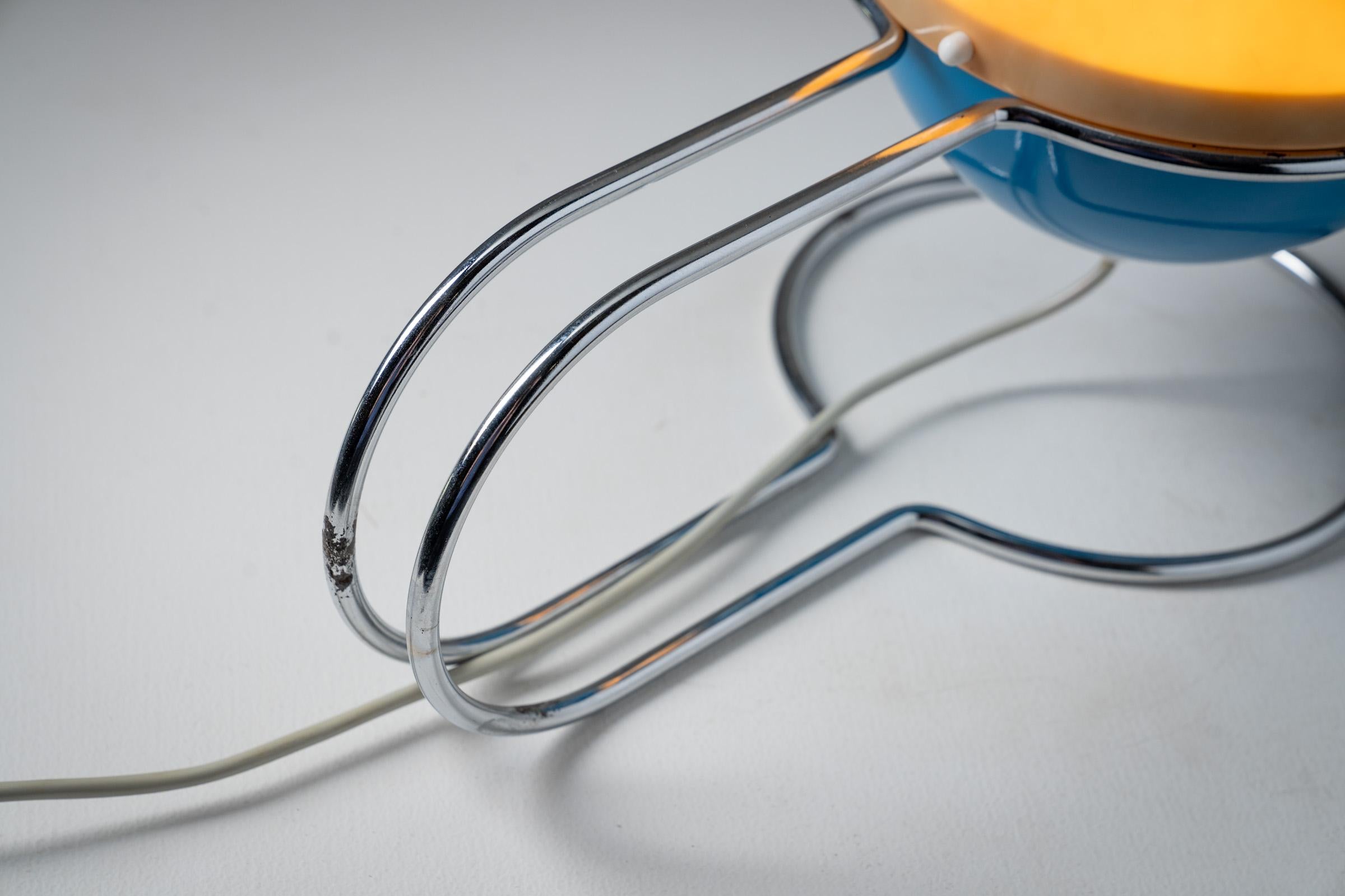 Sidse Werner & Leif Alring Lámpara de mesa azul y cromada 'Formland' para Fog & Mørup Danés en venta