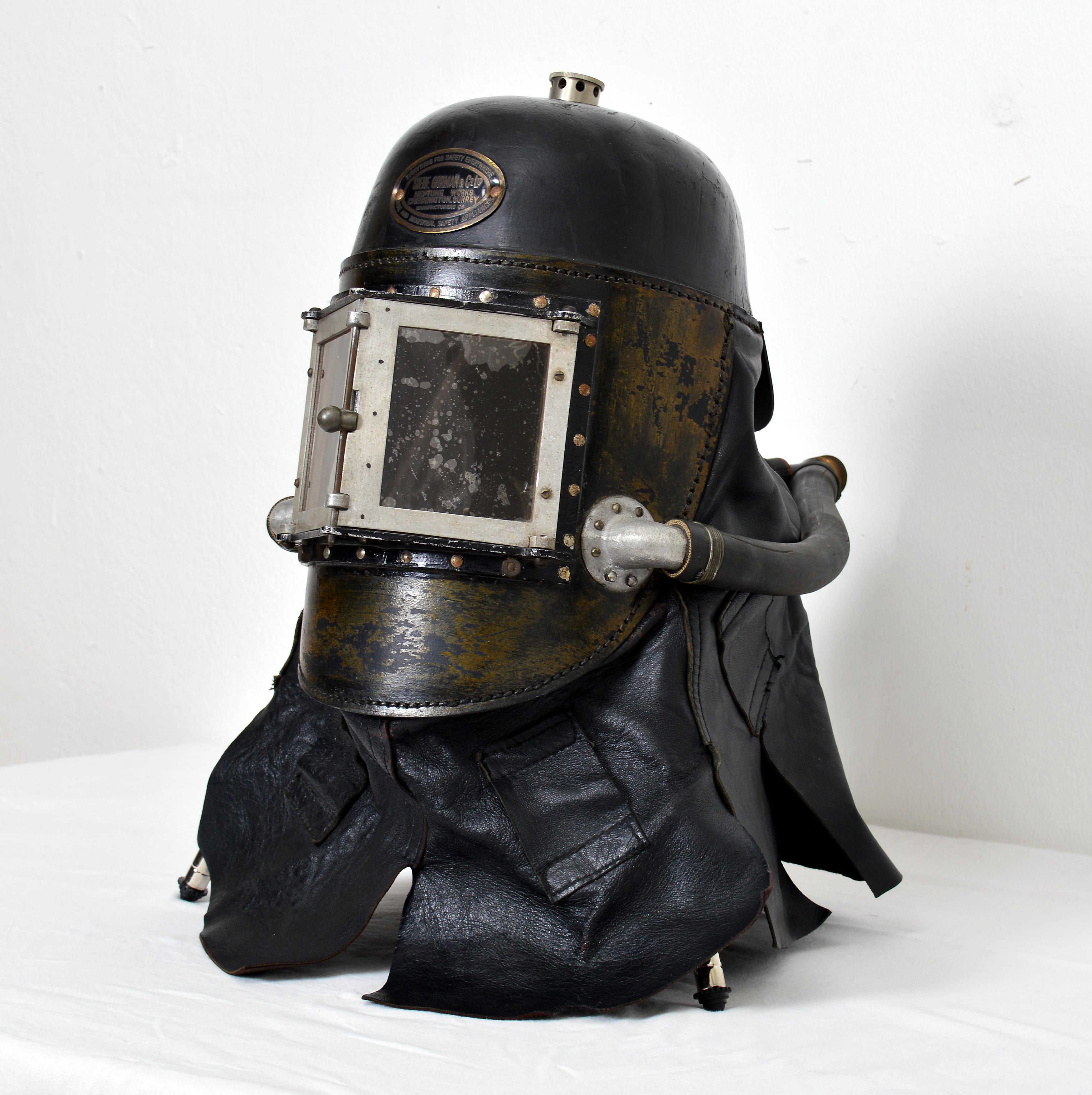 Industriel Masque de chasseur de feu Siebe Gorman en vente