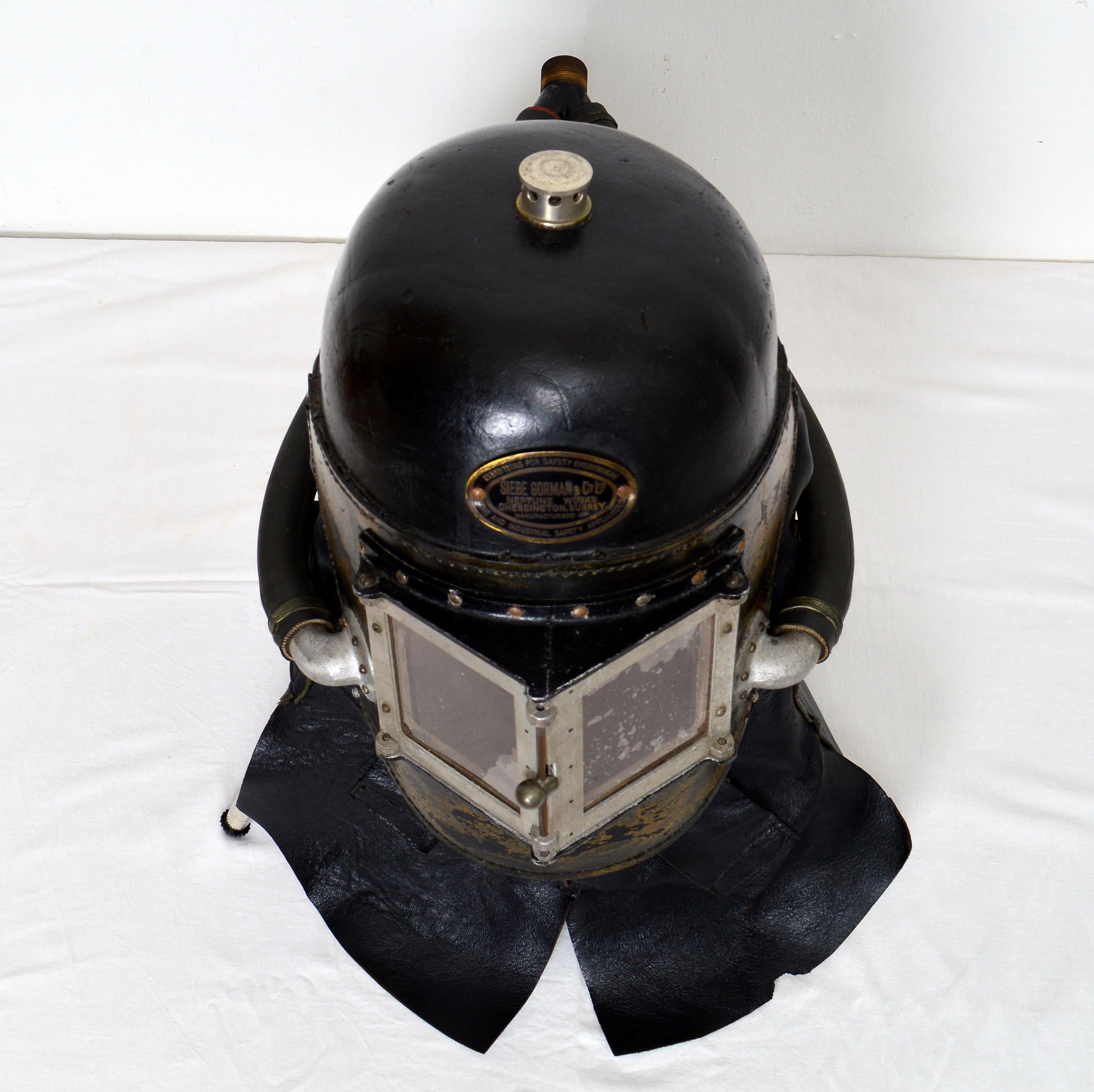 XIXe siècle Masque de chasseur de feu Siebe Gorman en vente