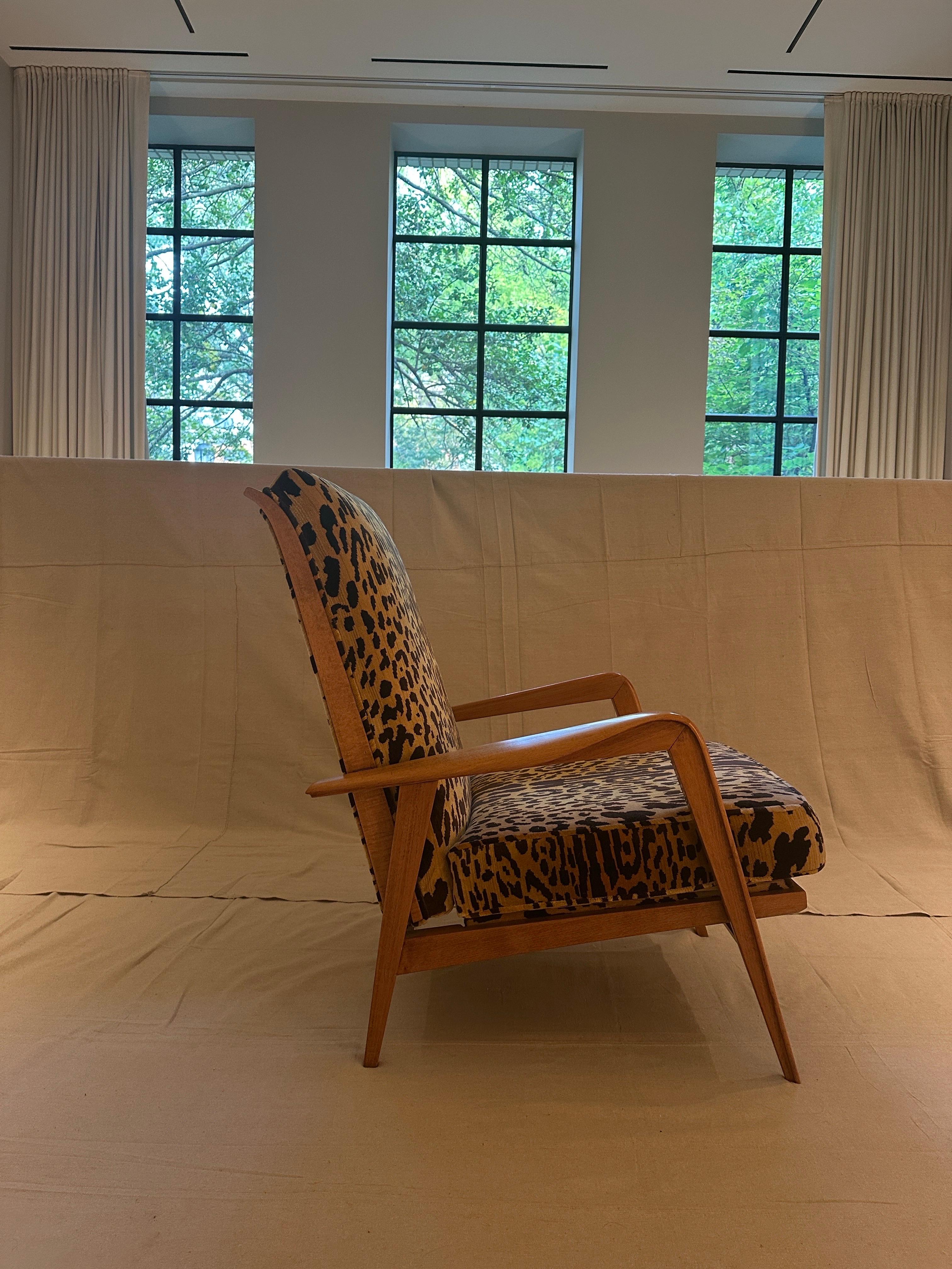 Pareja de sillas Siege Steiner tapizadas en tela de terciopelo Scalamandre, Francia Años 50 en venta 3