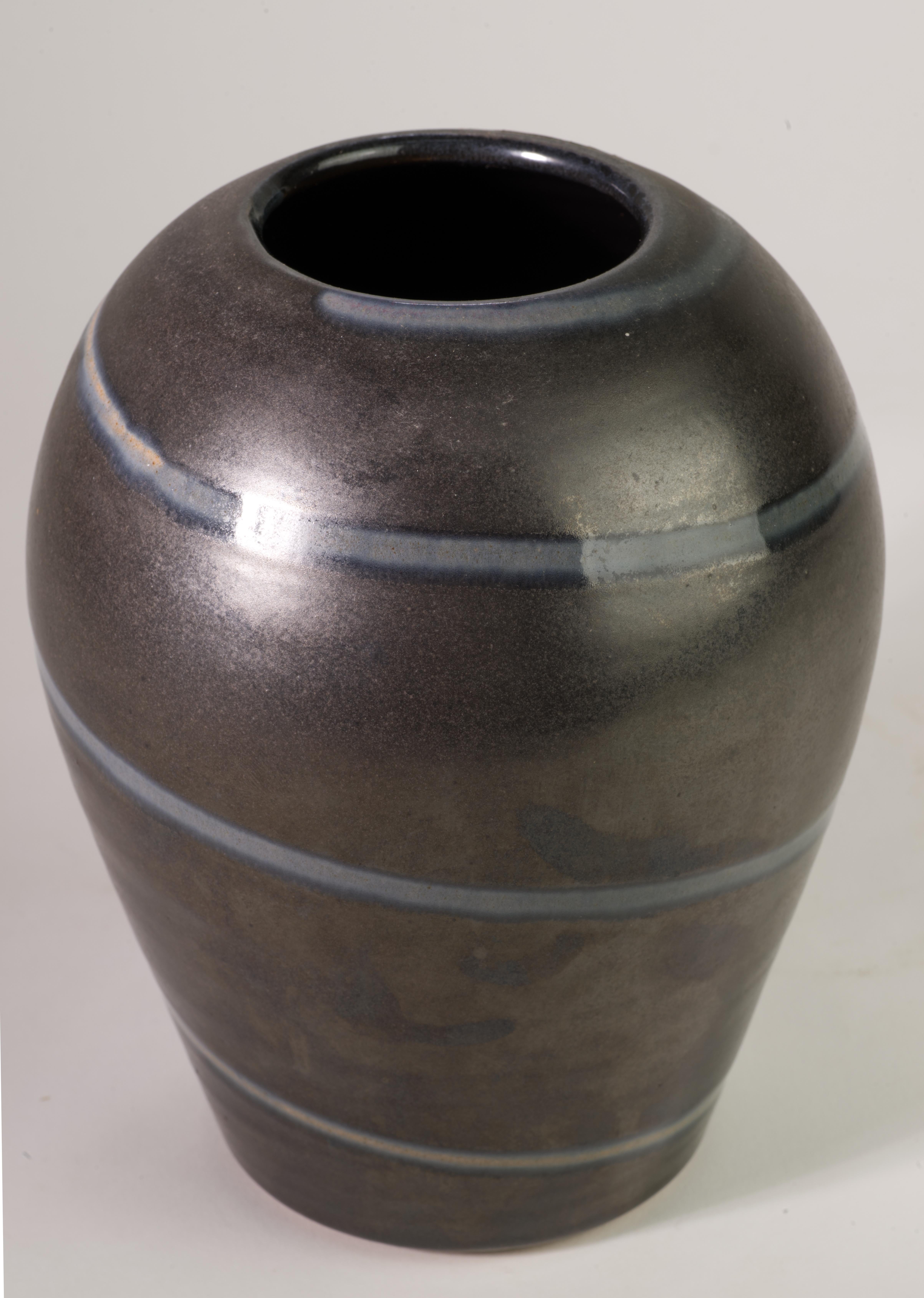 Mid-Century moderno Siegfried Gramann per Töpferhof Vaso in ceramica Römhild, Germania Metà secolo moderno in vendita