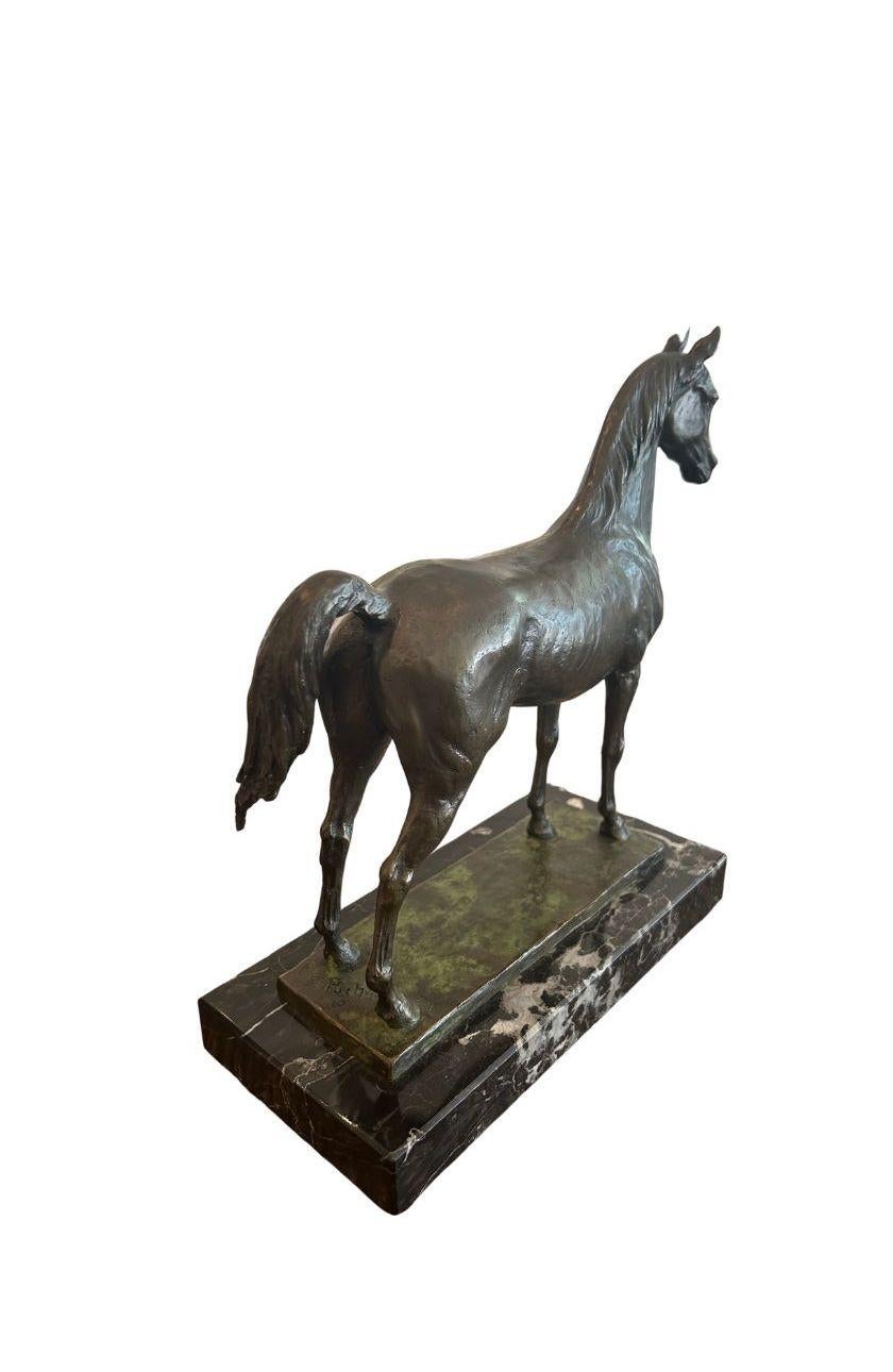 Scultura classica in bronzo fuso di un cavallo in vendita 1