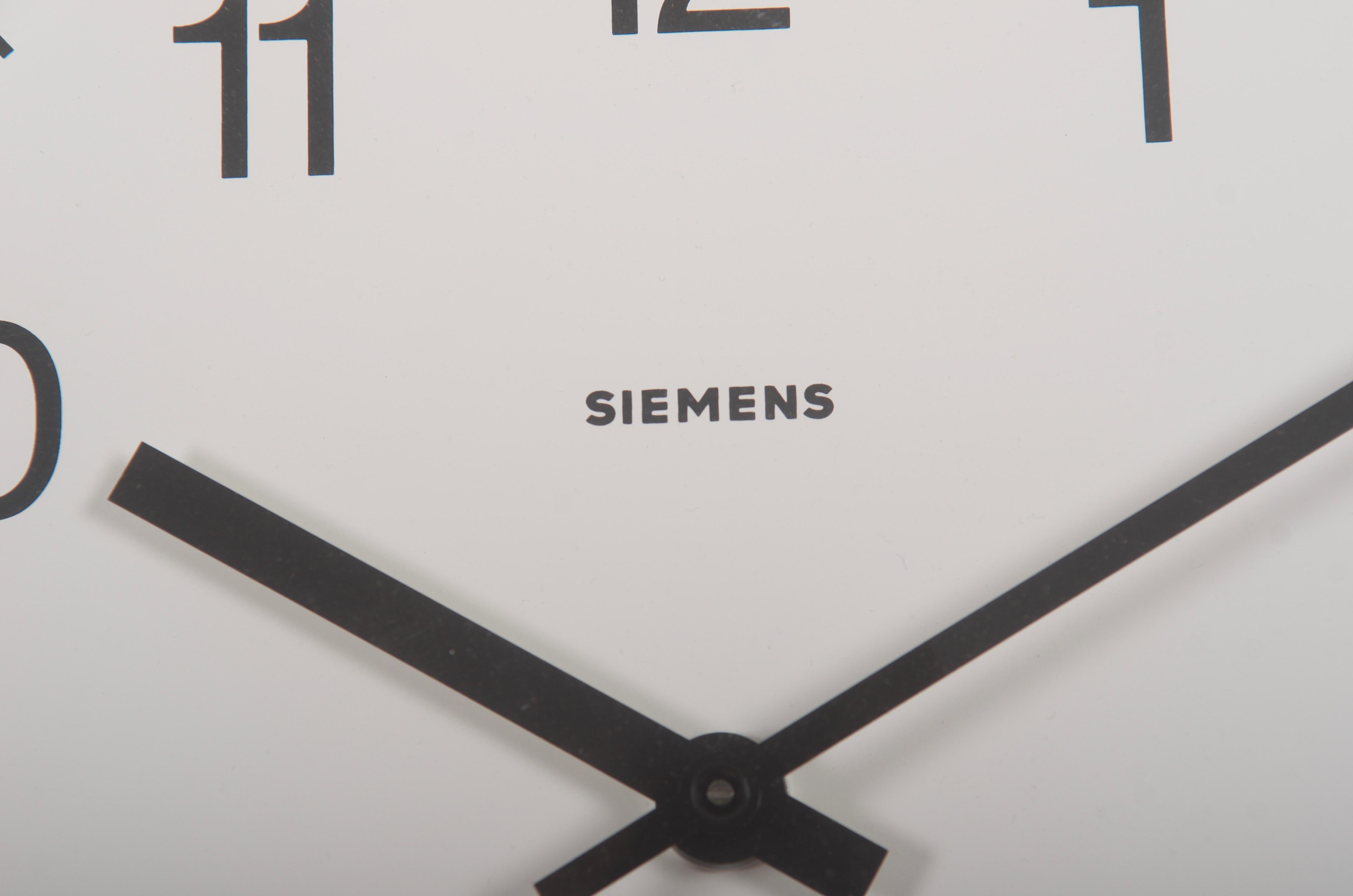 Industriel Horloge d'usine, d'atelier ou de gare Siemens en vente