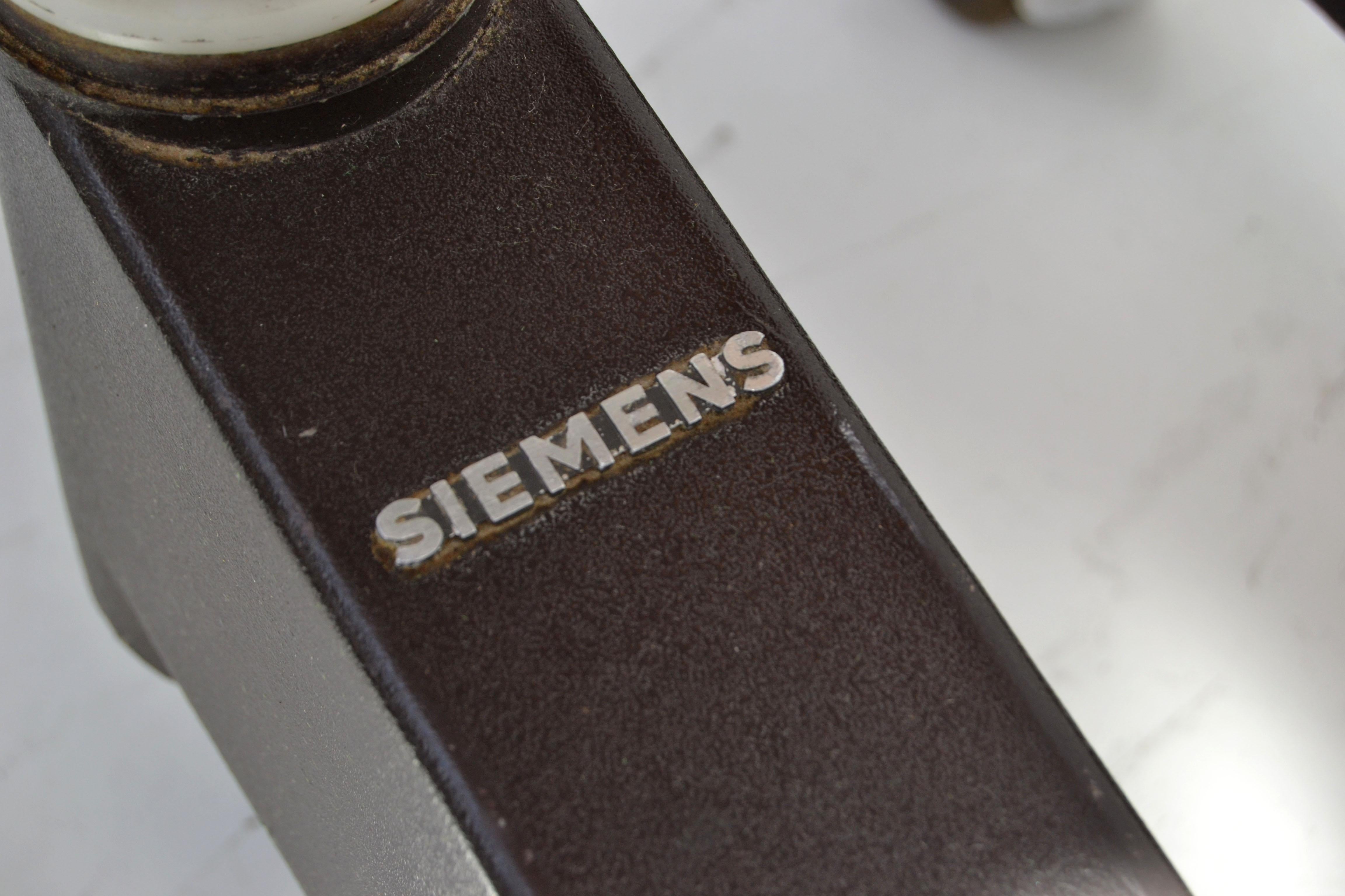 Siemens Vintage Industrial German Office, Dental, Medical Stool Peach Leather  For Sale 3